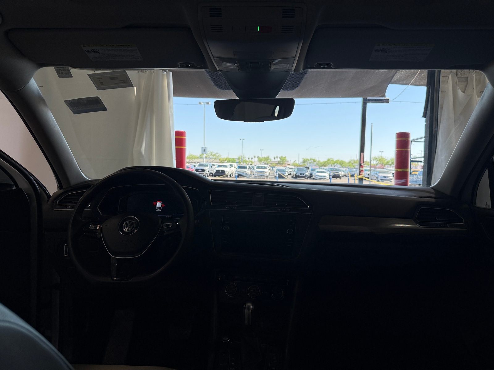 Thumbnail: 2020 Volkswagen Tiguan - 2