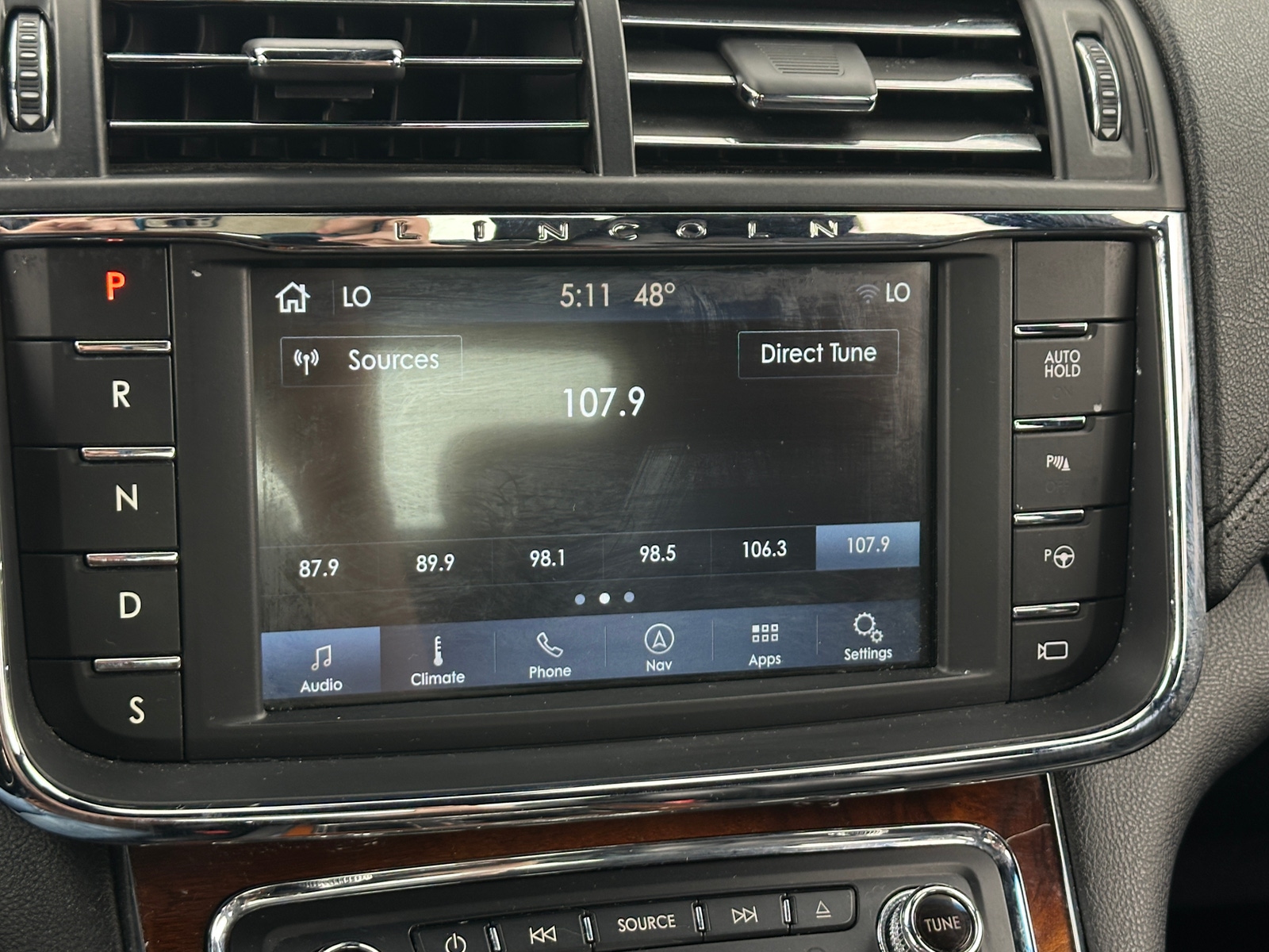 Thumbnail: 2020 Lincoln Continental - 3