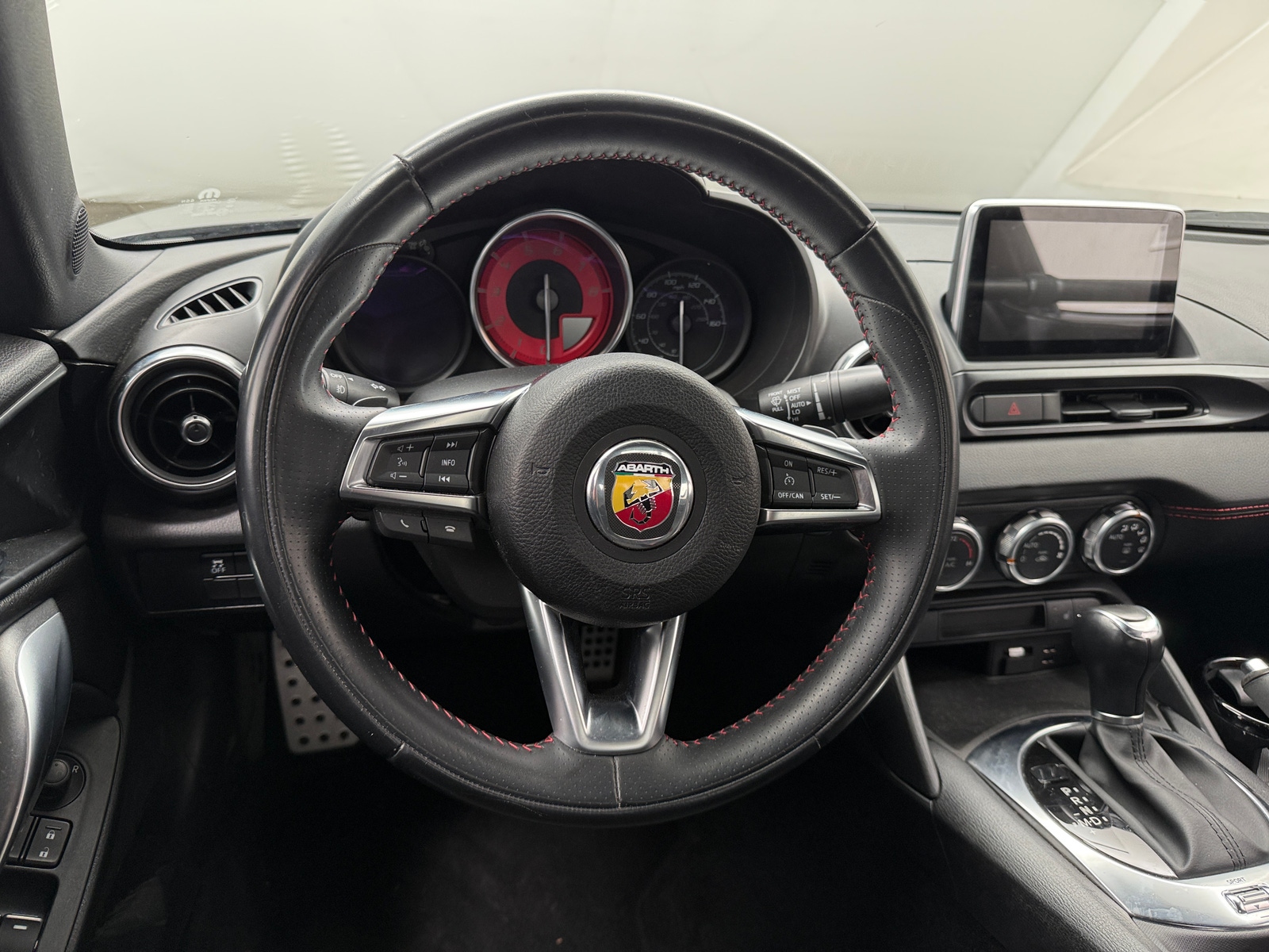 Thumbnail: 2019 Fiat 124 Spider - 4