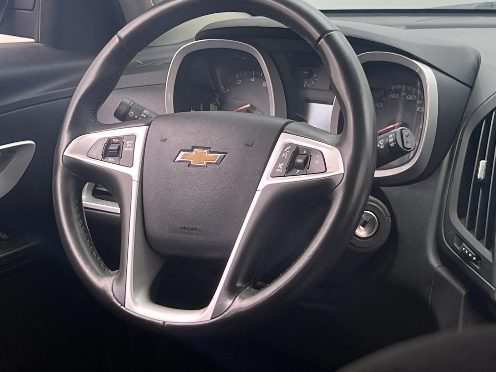 Thumbnail: 2017 Chevrolet Equinox - 5