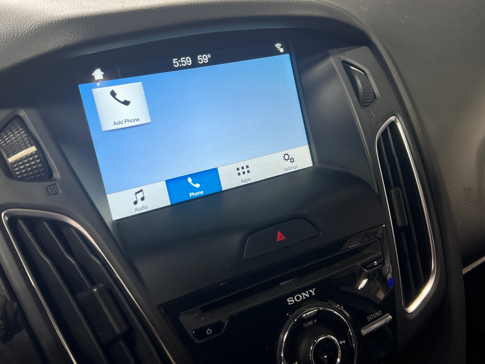 Thumbnail: 2016 Ford Focus - 3