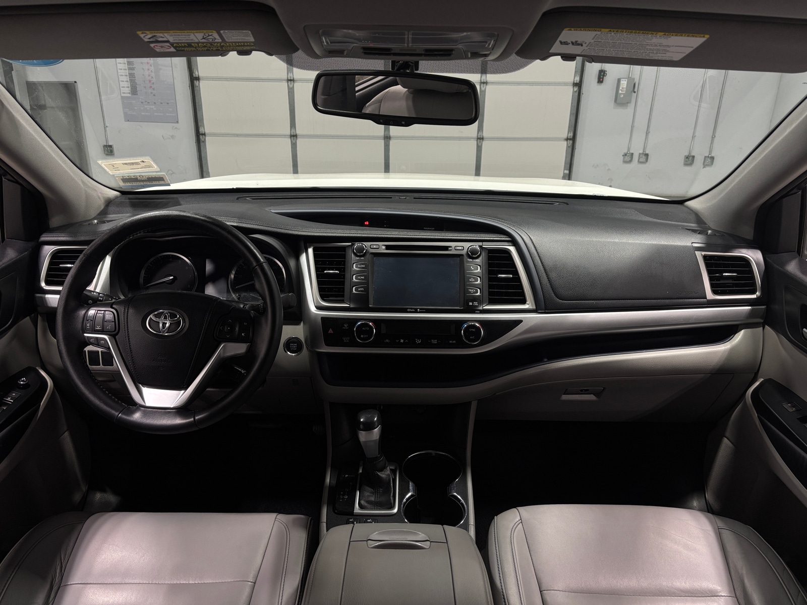 Thumbnail: 2015 Toyota Highlander - 2