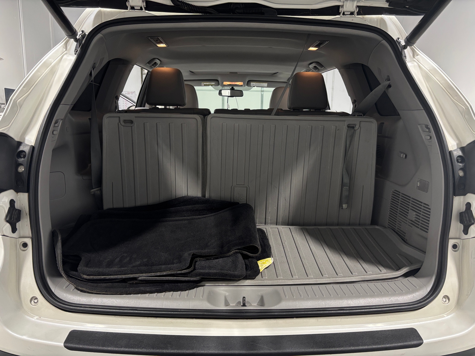 Thumbnail: 2015 Toyota Highlander - 6