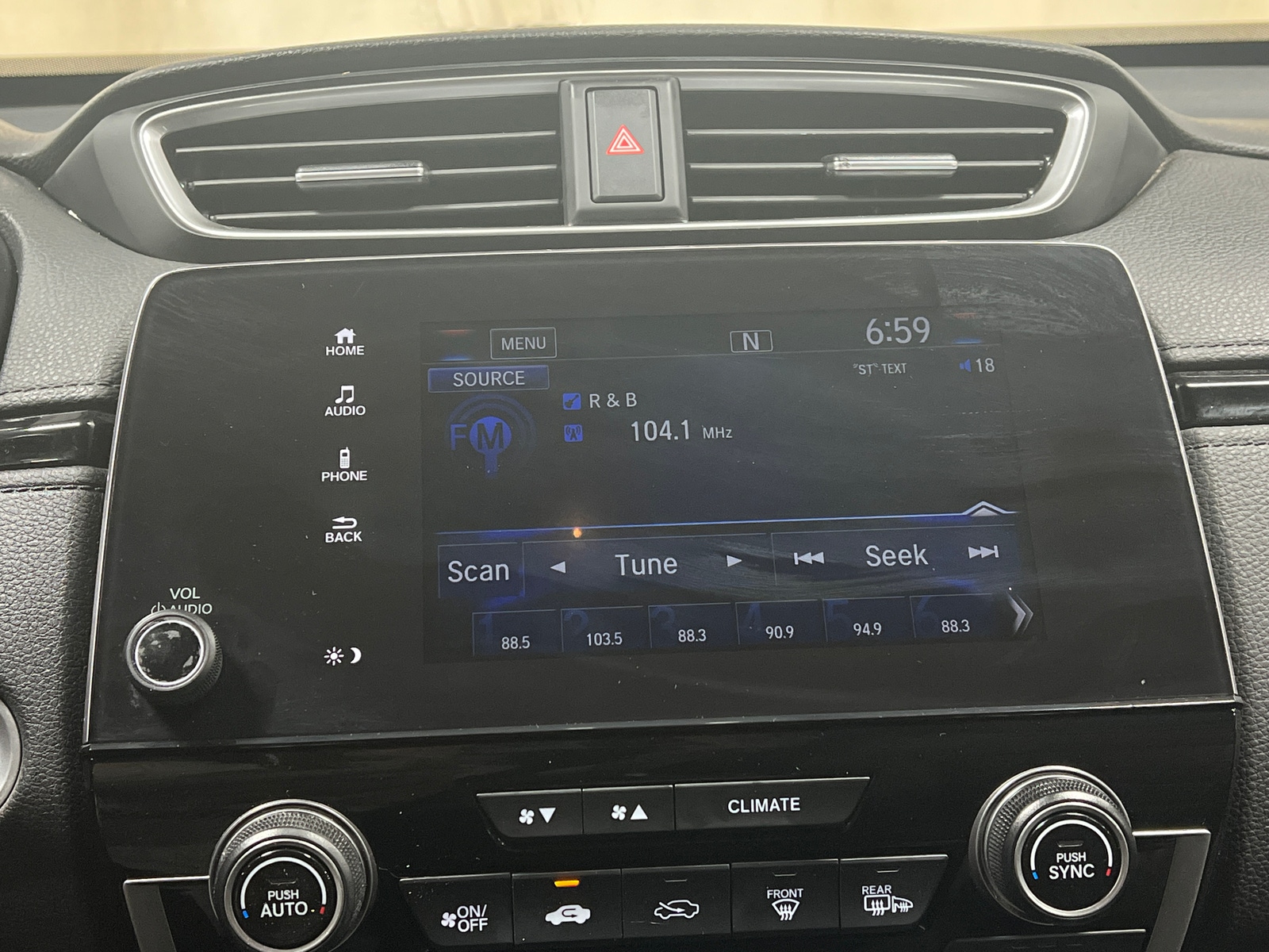 Thumbnail: 2017 Honda CR-V - 4