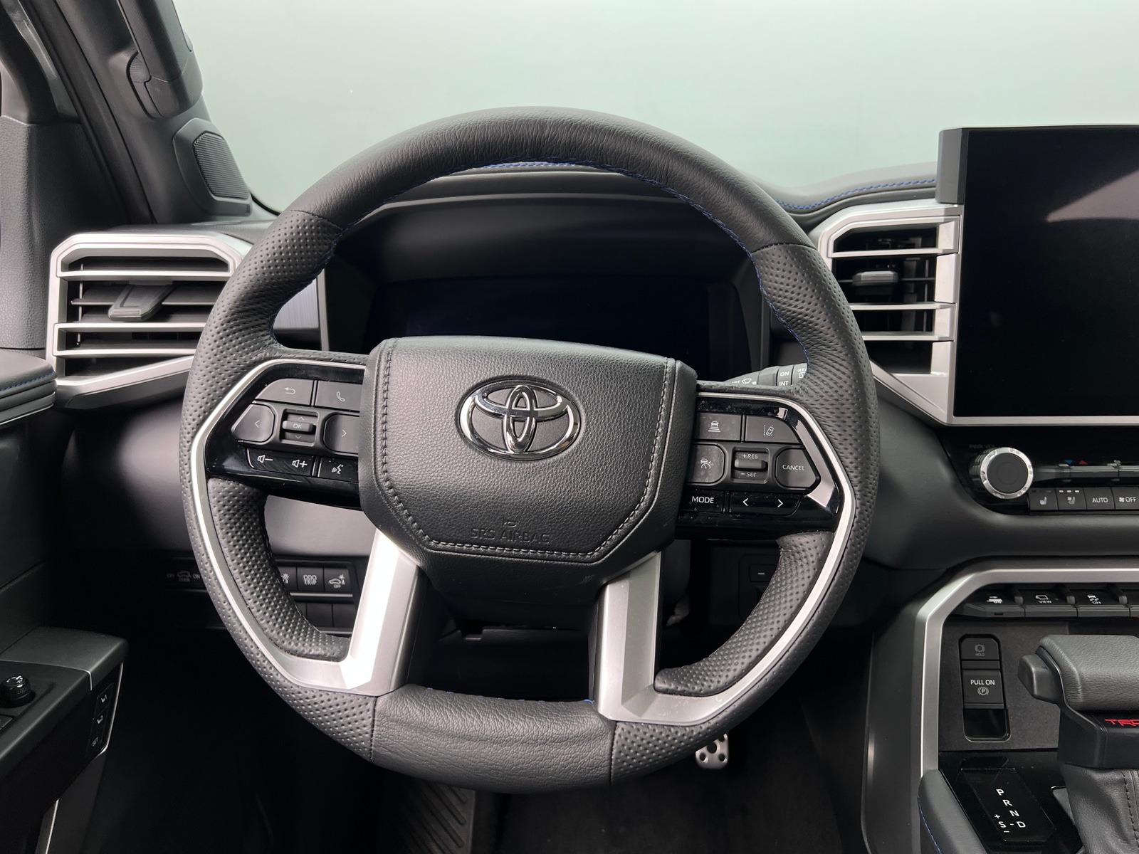 Thumbnail: 2024 Toyota Sequoia - 4