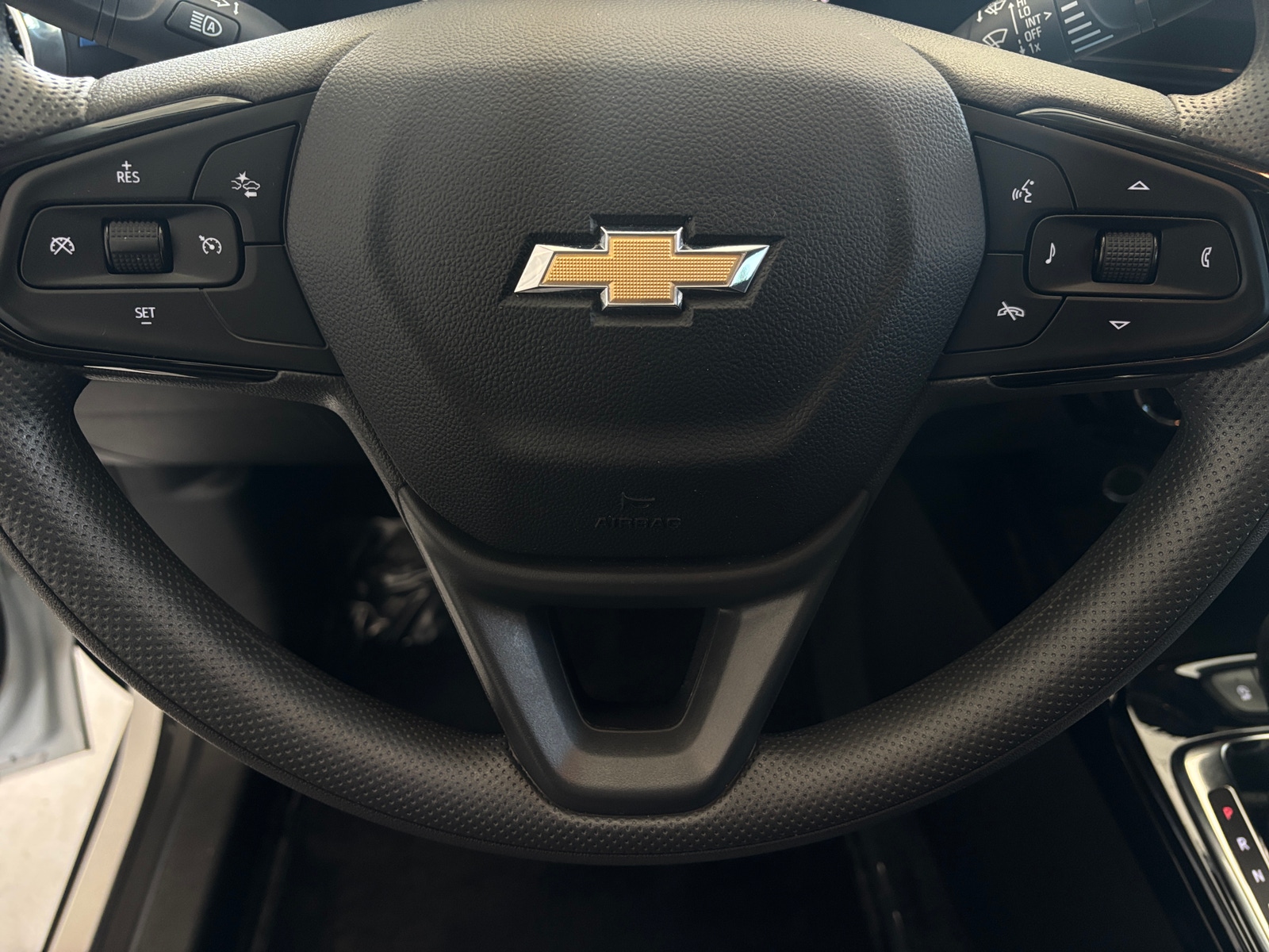 Thumbnail: 2025 Chevrolet Trax - 5