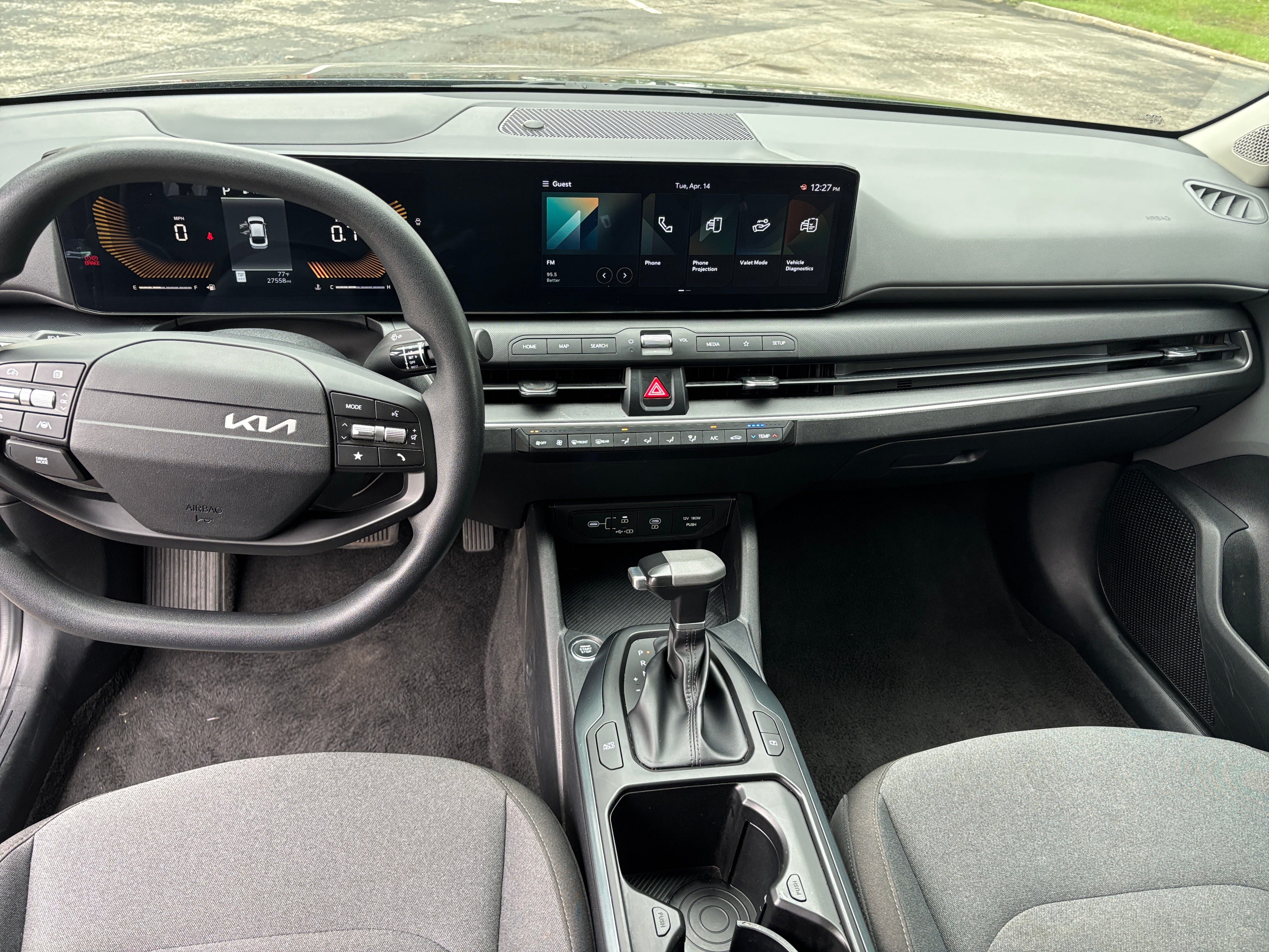 2025 Kia K4 LXS - Photo 7