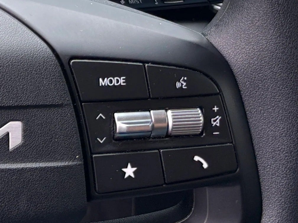 2025 Kia K4 LXS - Photo 12