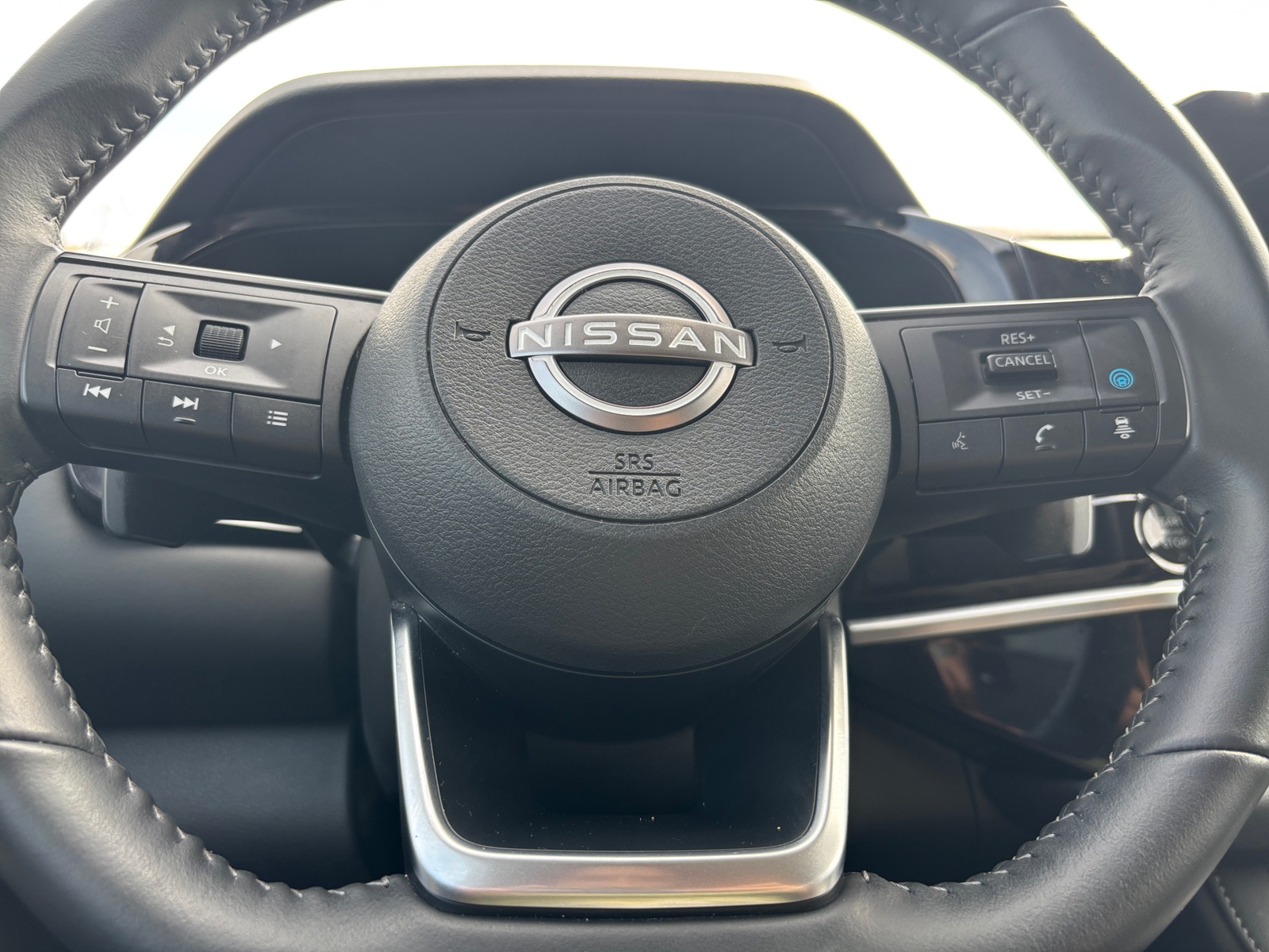 Thumbnail: 2025 Nissan Pathfinder - 5