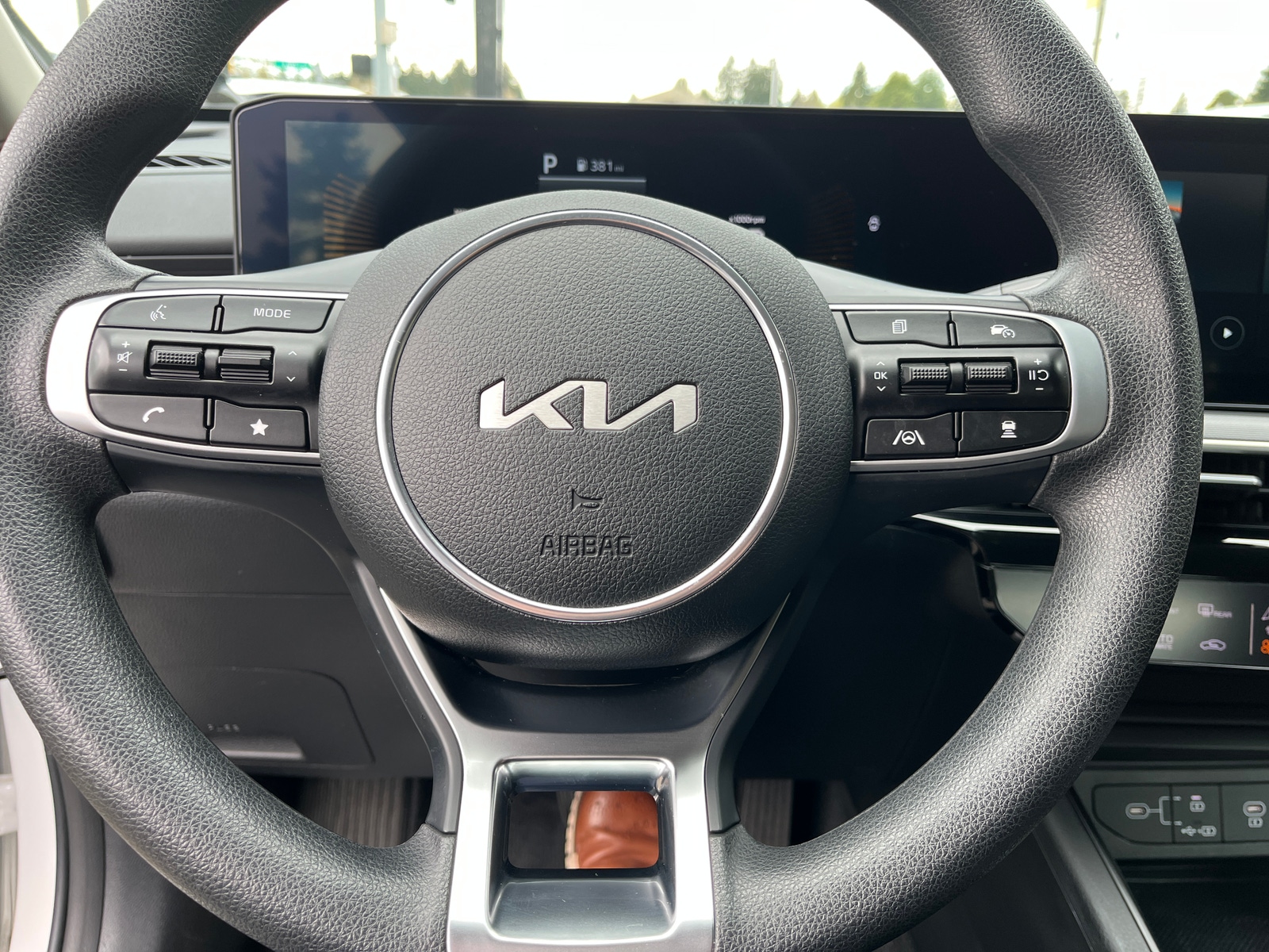 Thumbnail: 2025 Kia K5 - 5