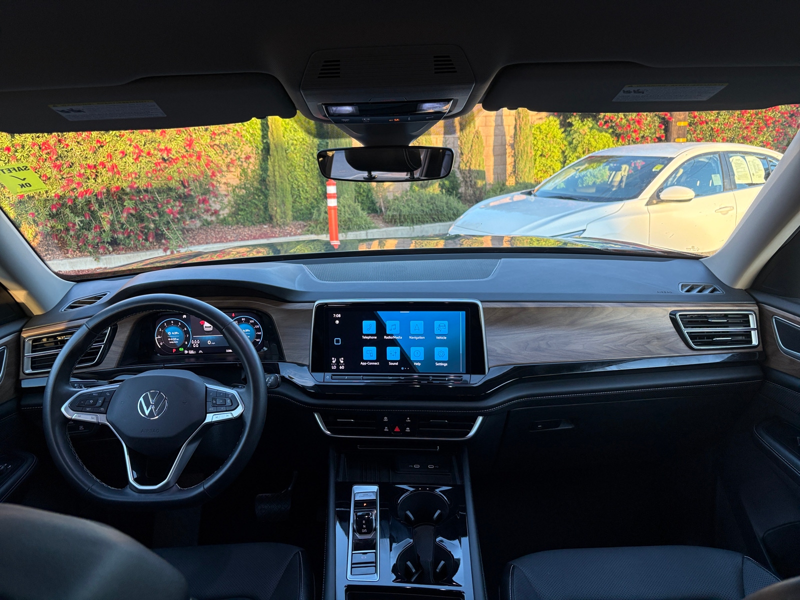 Thumbnail: 2025 Volkswagen Atlas - 2