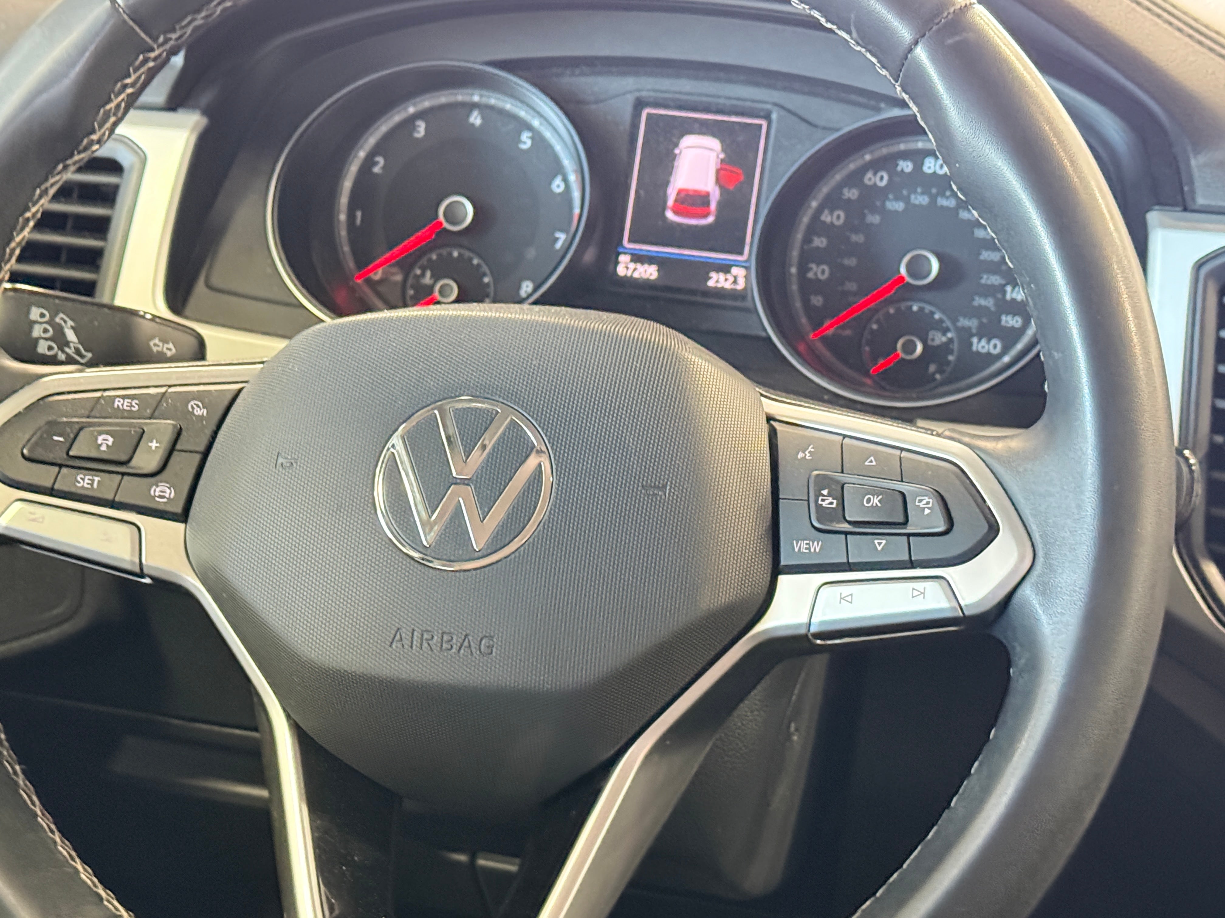 2021 Volkswagen Atlas - Image 1