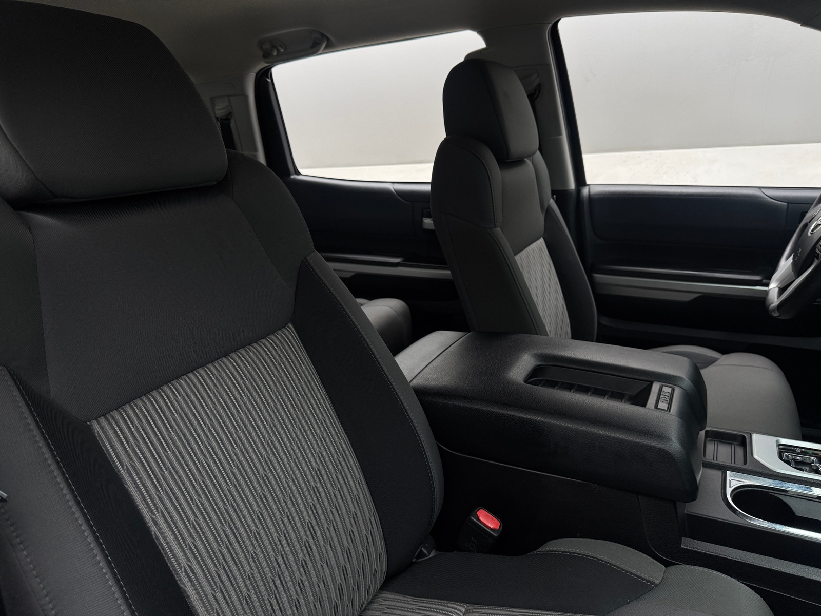 Thumbnail: 2015 Toyota Tundra - 2