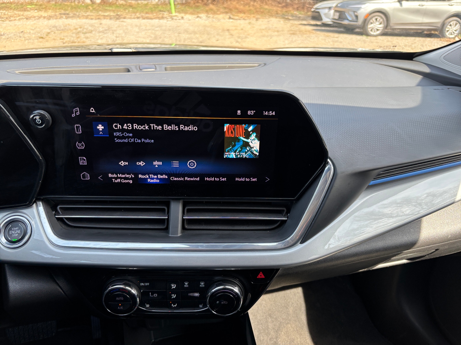 Thumbnail: 2025 Chevrolet Trax - 4