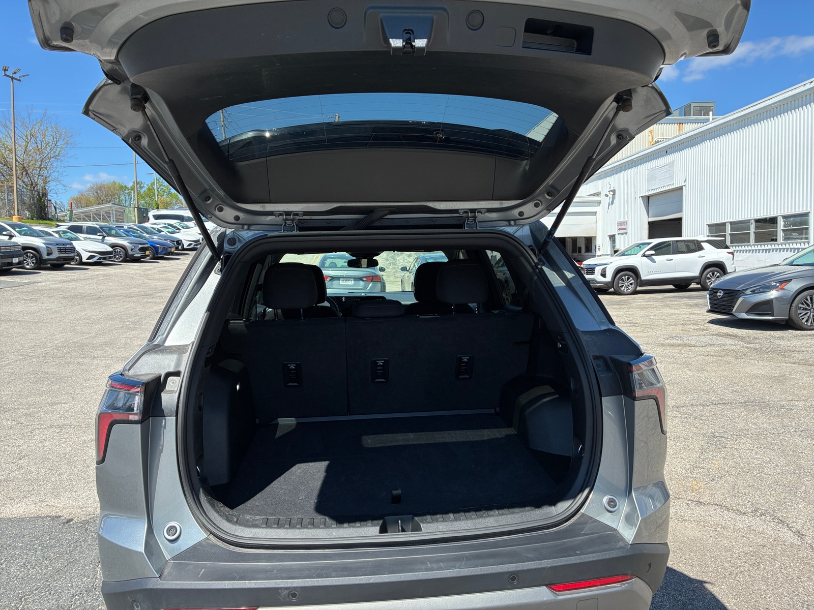 Thumbnail: 2025 Chevrolet Equinox - 6