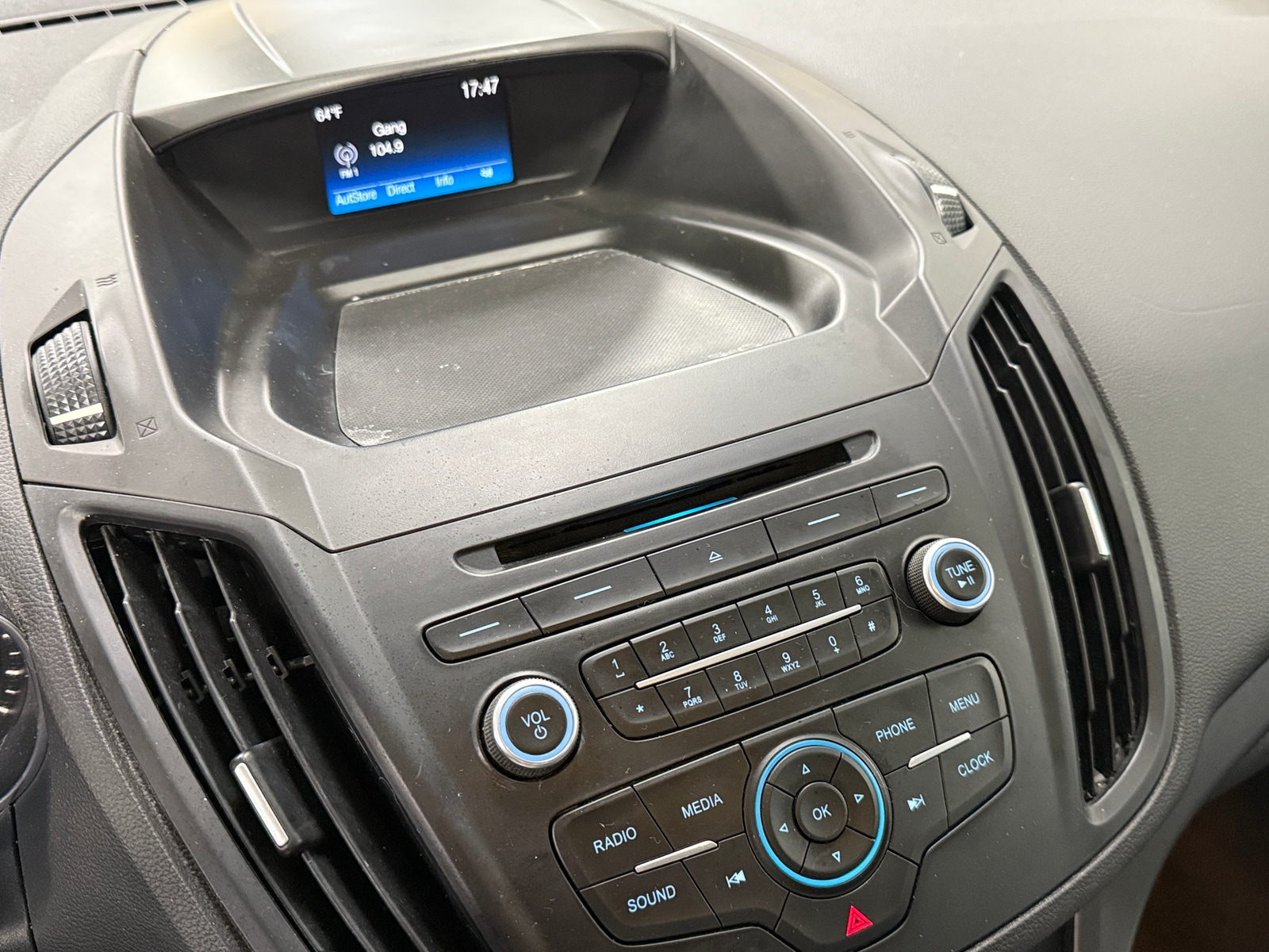 Thumbnail: 2017 Ford Escape - 4