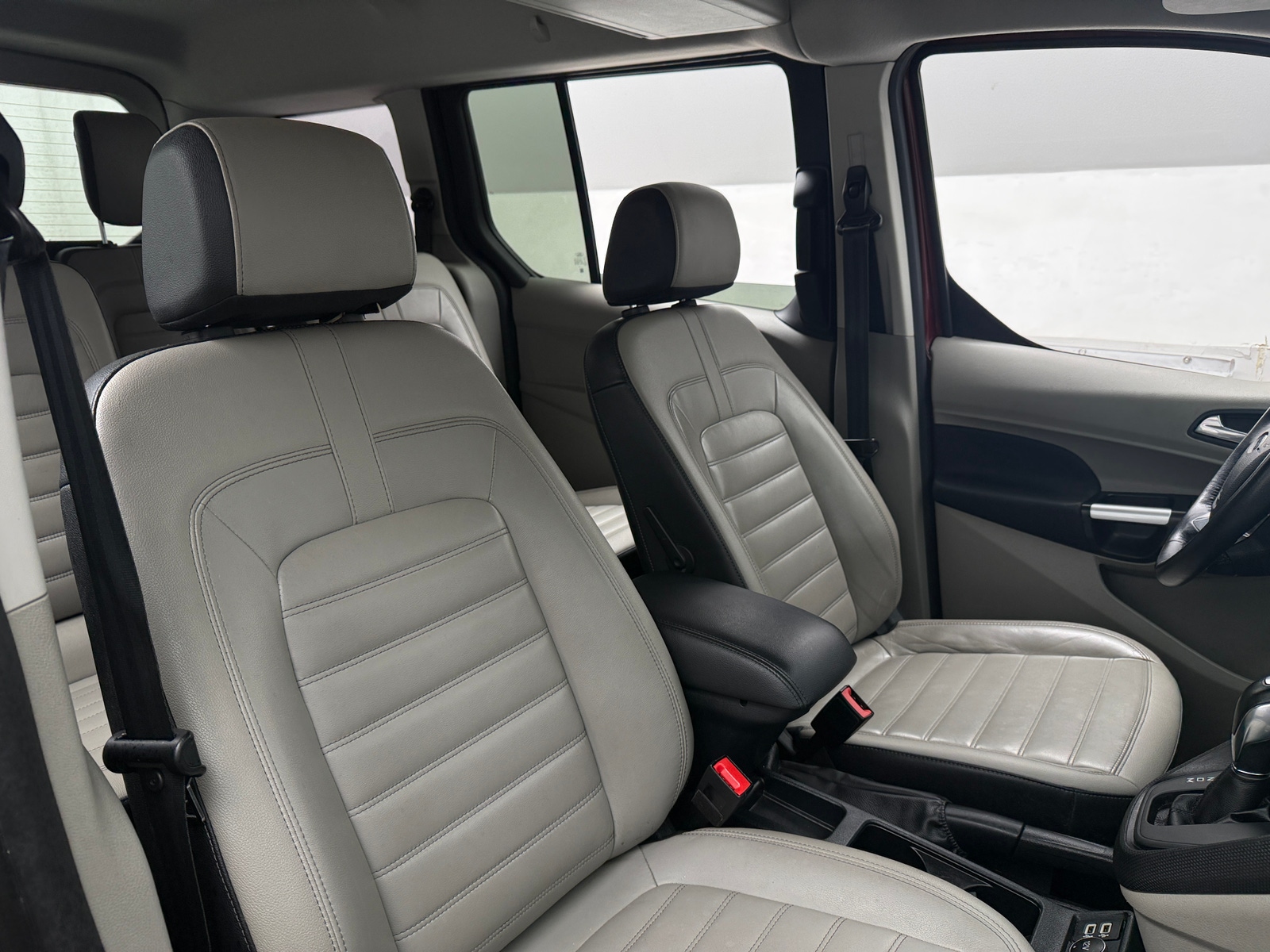 Thumbnail: 2020 Ford Transit Series - 2