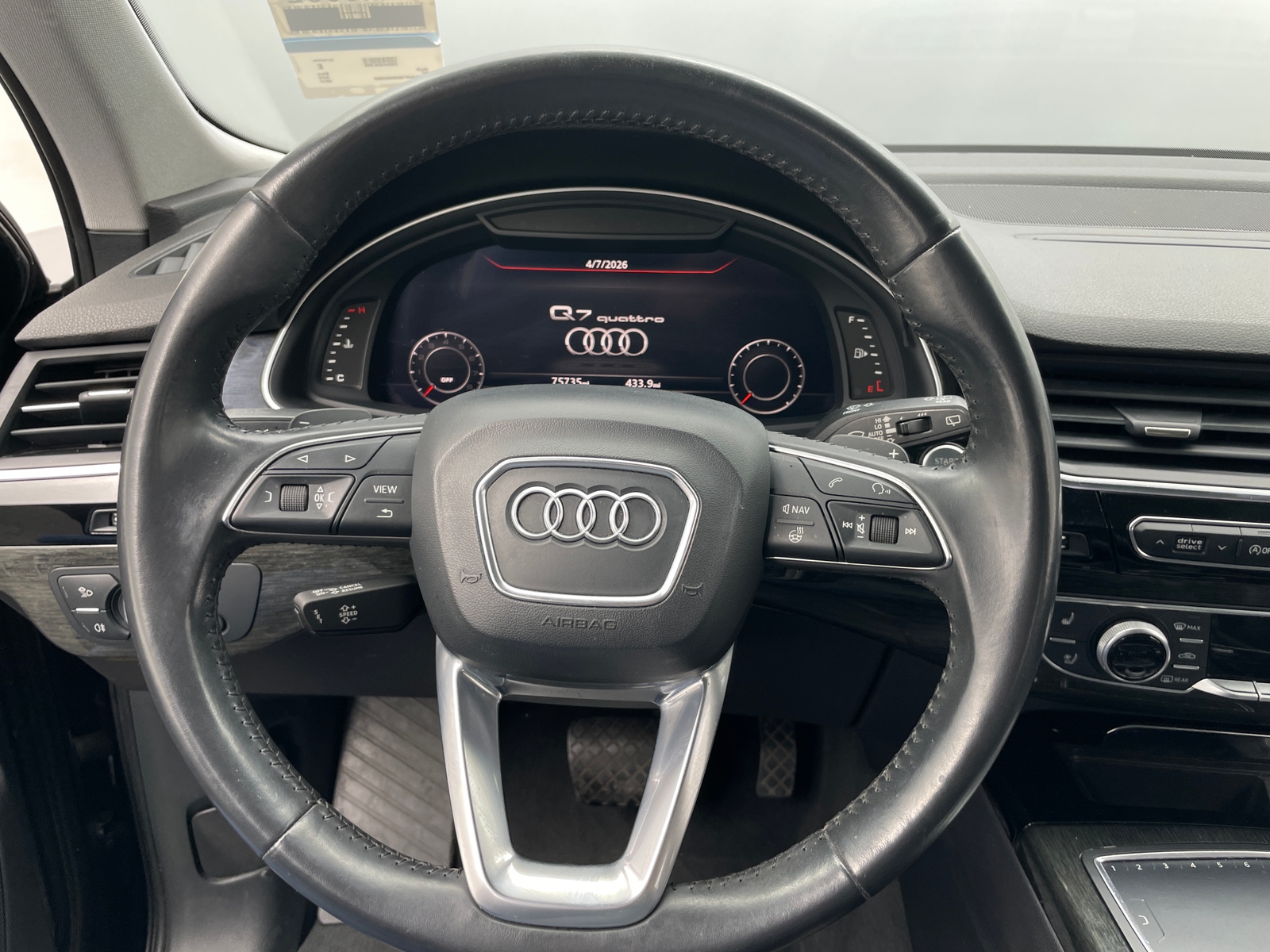 Thumbnail: 2017 Audi Q7 - 4