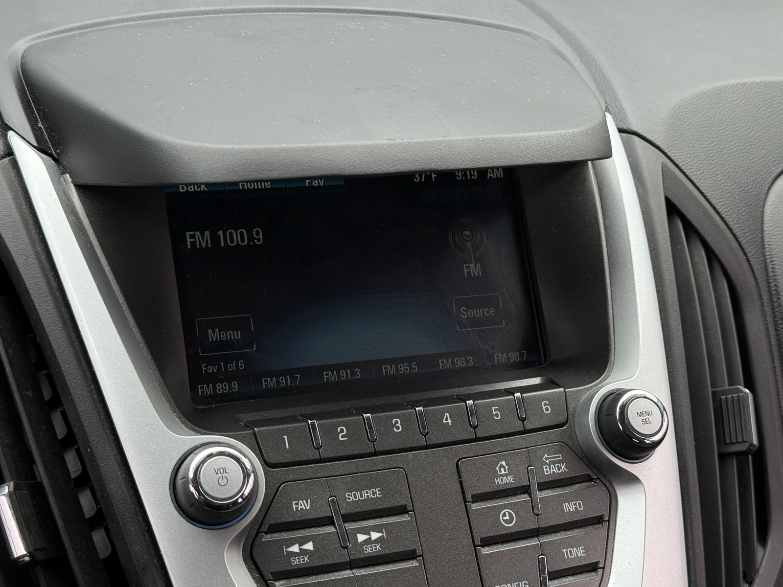 Thumbnail: 2017 Chevrolet Equinox - 4