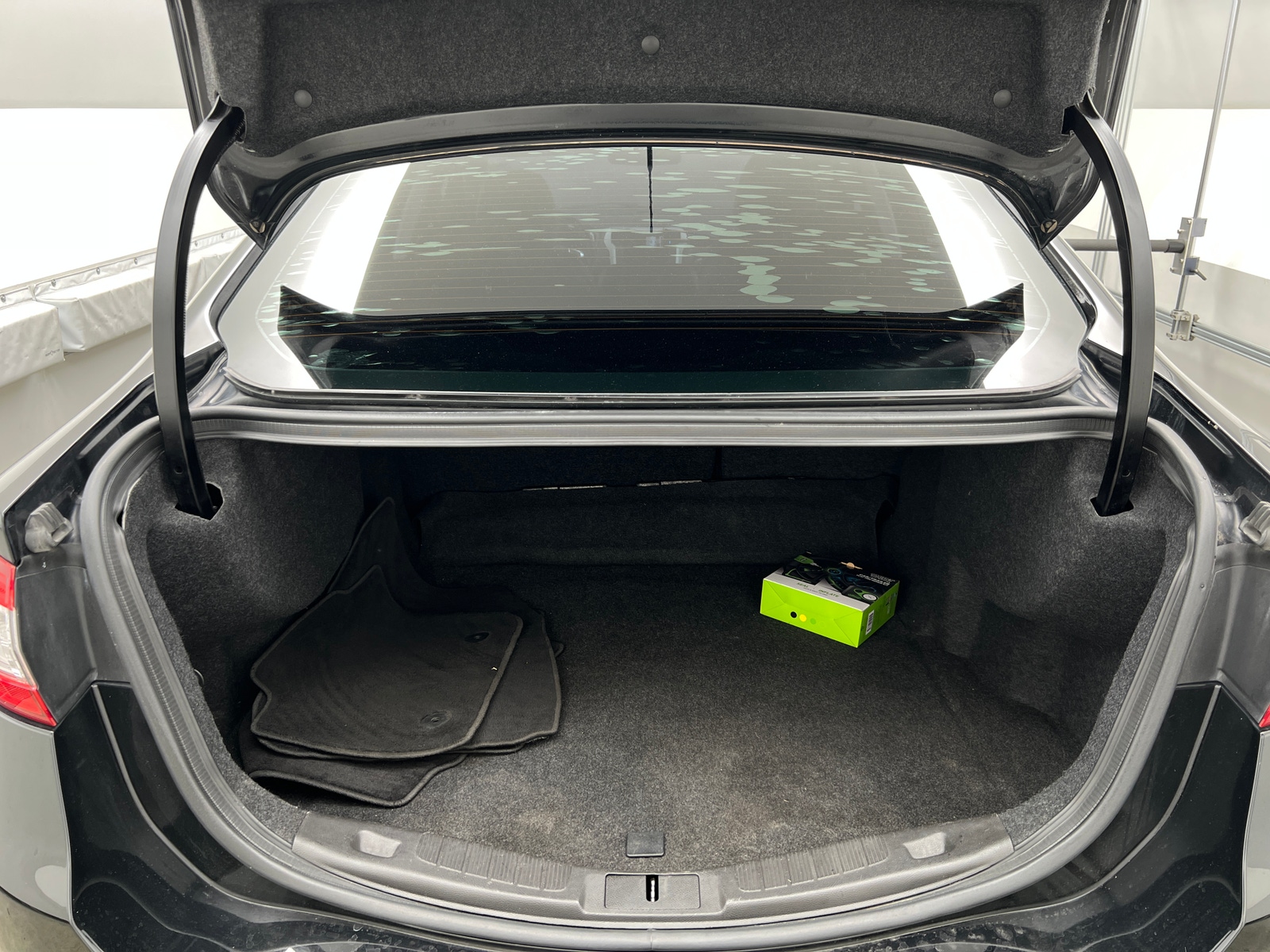 Thumbnail: 2016 Ford Fusion - 6