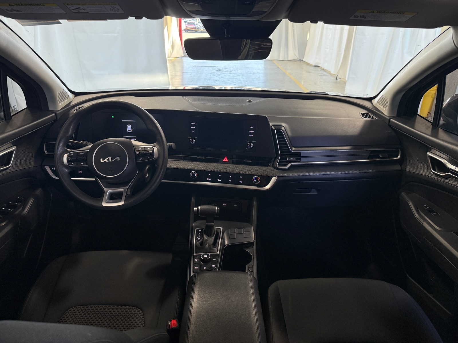 Thumbnail: 2023 Kia Sportage - 3