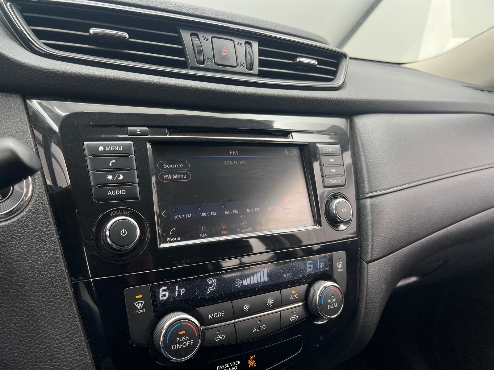 Thumbnail: 2019 Nissan Rogue - 4