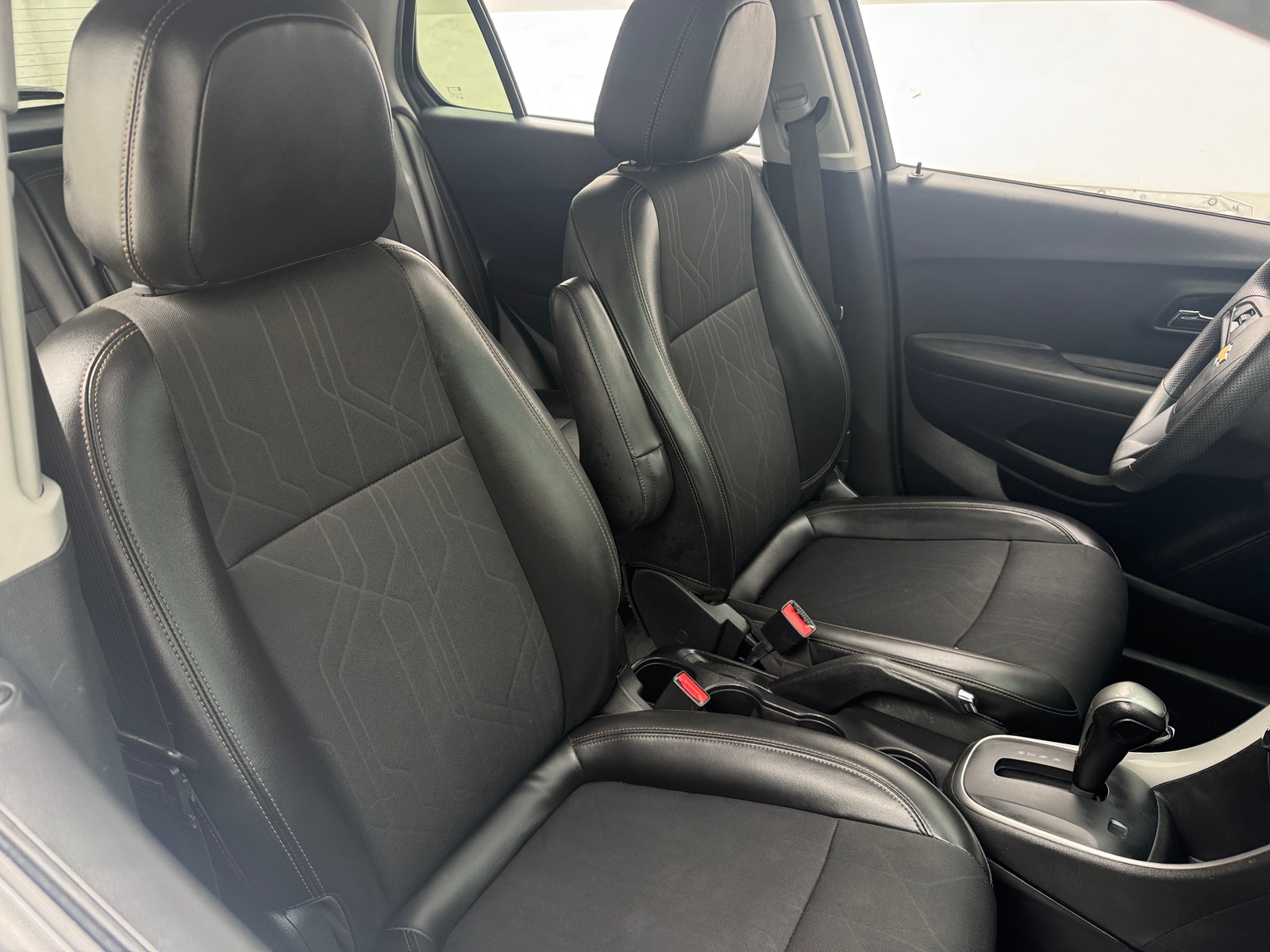 Thumbnail: 2021 Chevrolet Trax - 2