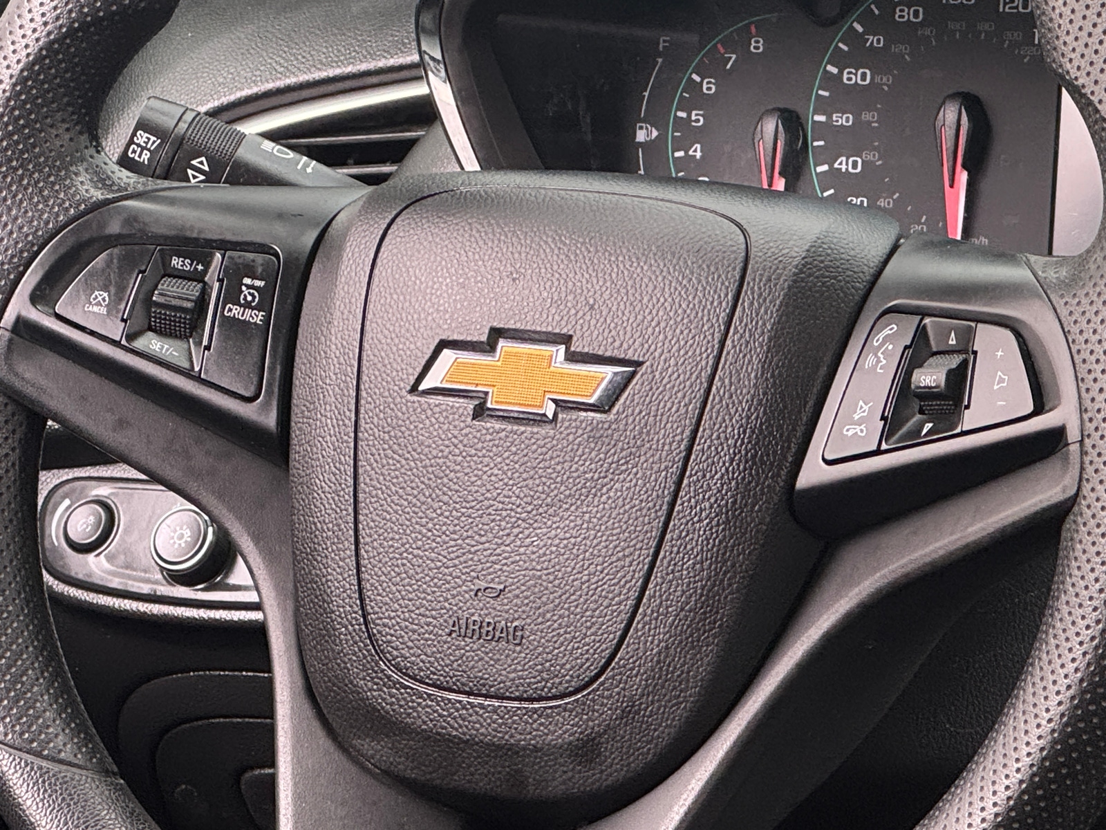 Thumbnail: 2021 Chevrolet Trax - 5