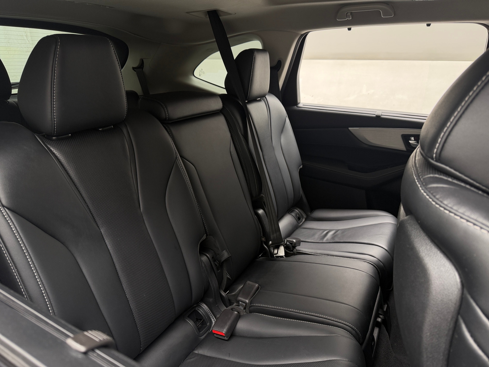 Thumbnail: 2023 Acura MDX - 5