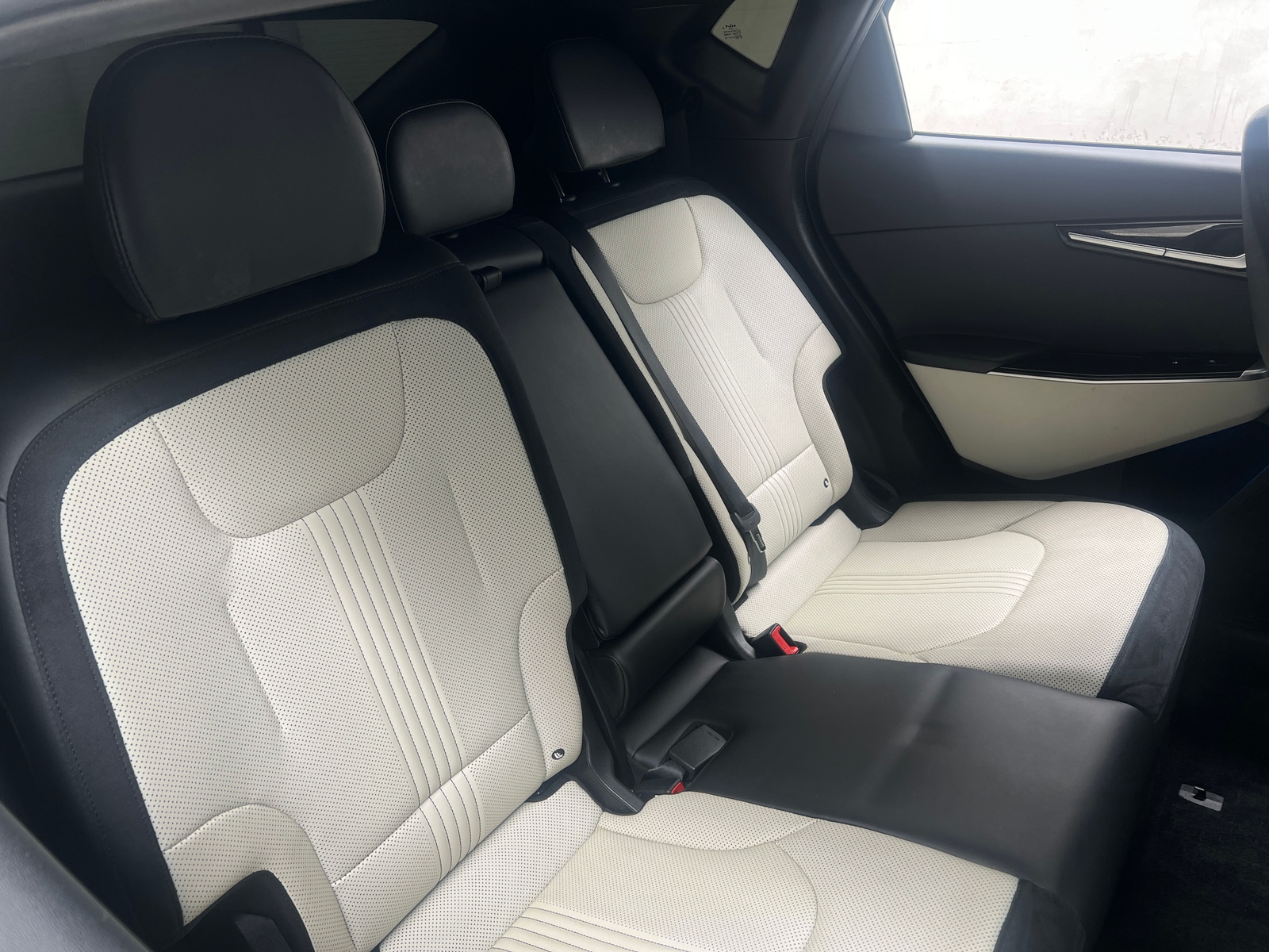 Thumbnail: 2023 Kia EV6 - 5