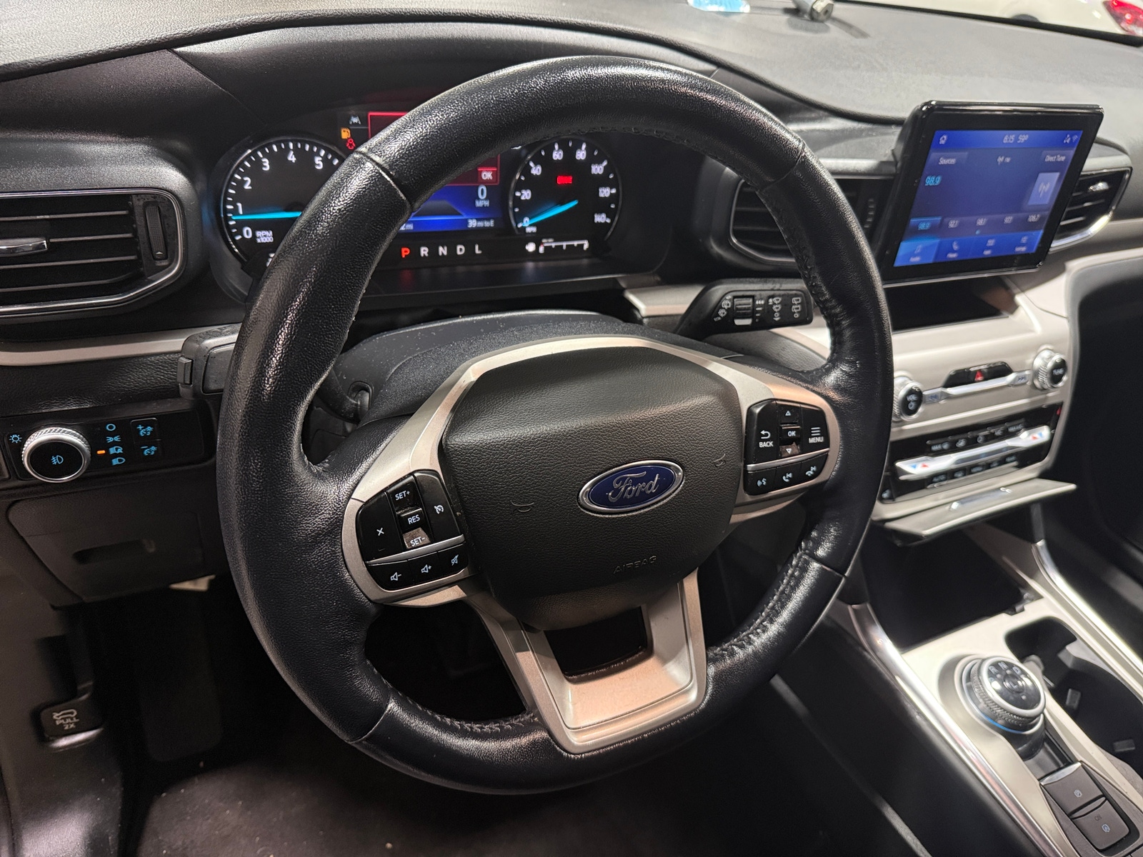 Thumbnail: 2022 Ford Explorer - 5