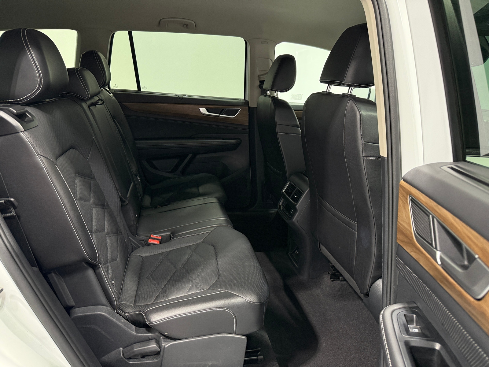 Thumbnail: 2025 Volkswagen Atlas - 6