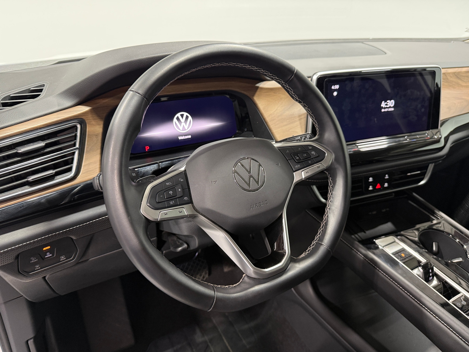 Thumbnail: 2025 Volkswagen Atlas - 5