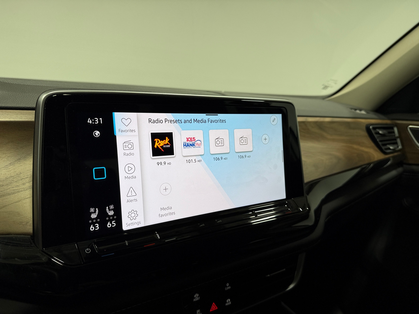 Thumbnail: 2025 Volkswagen Atlas - 4