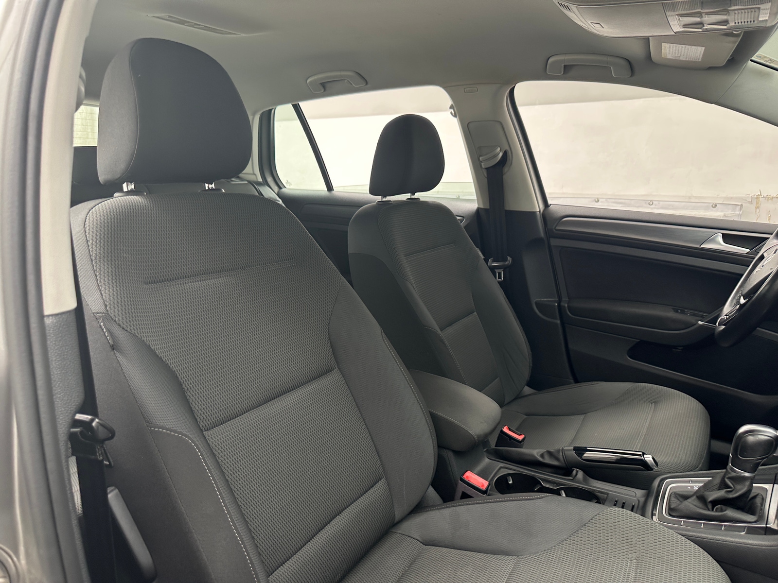 Thumbnail: 2018 Volkswagen Golf - 2