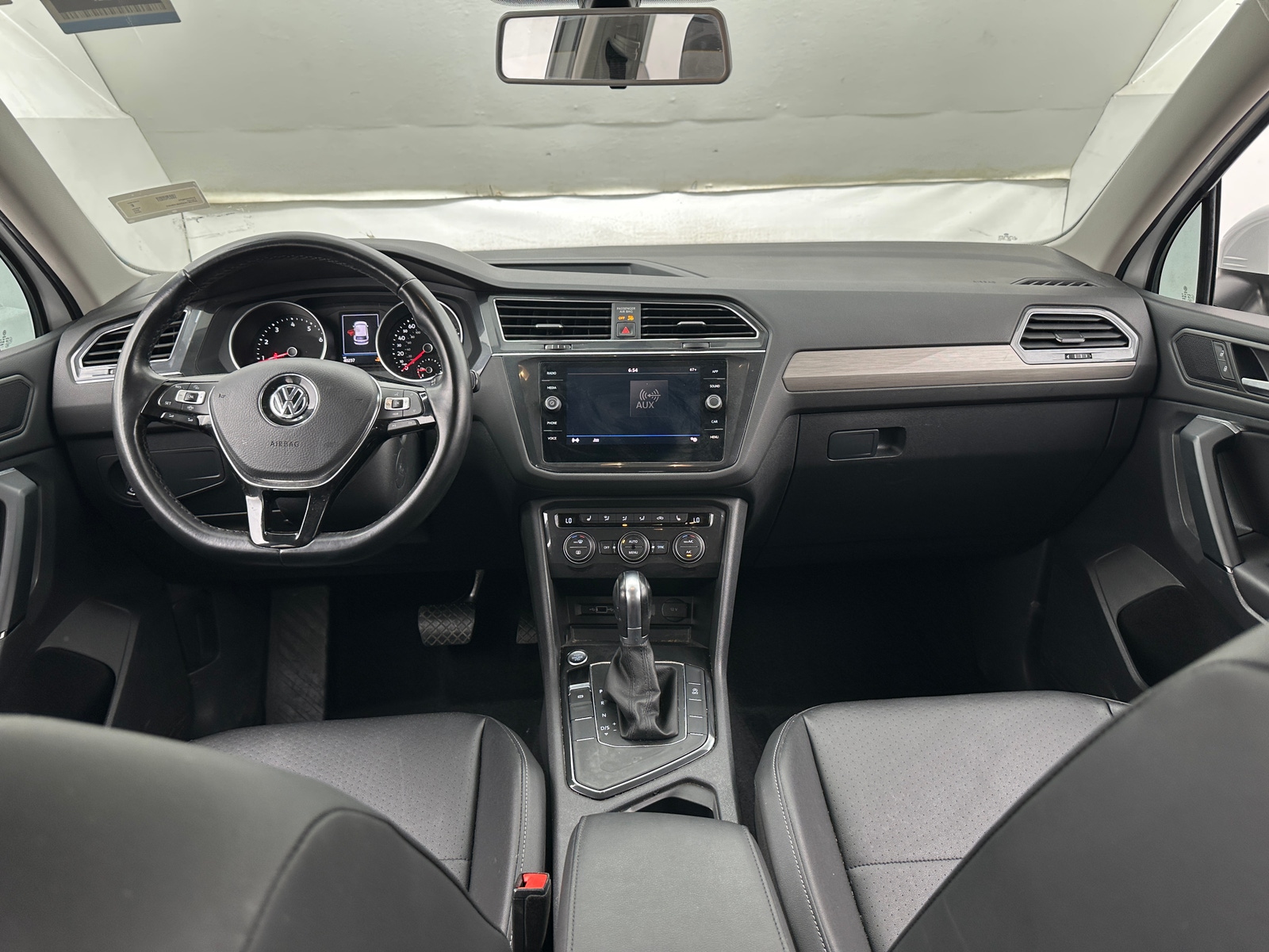 Thumbnail: 2019 Volkswagen Tiguan - 2