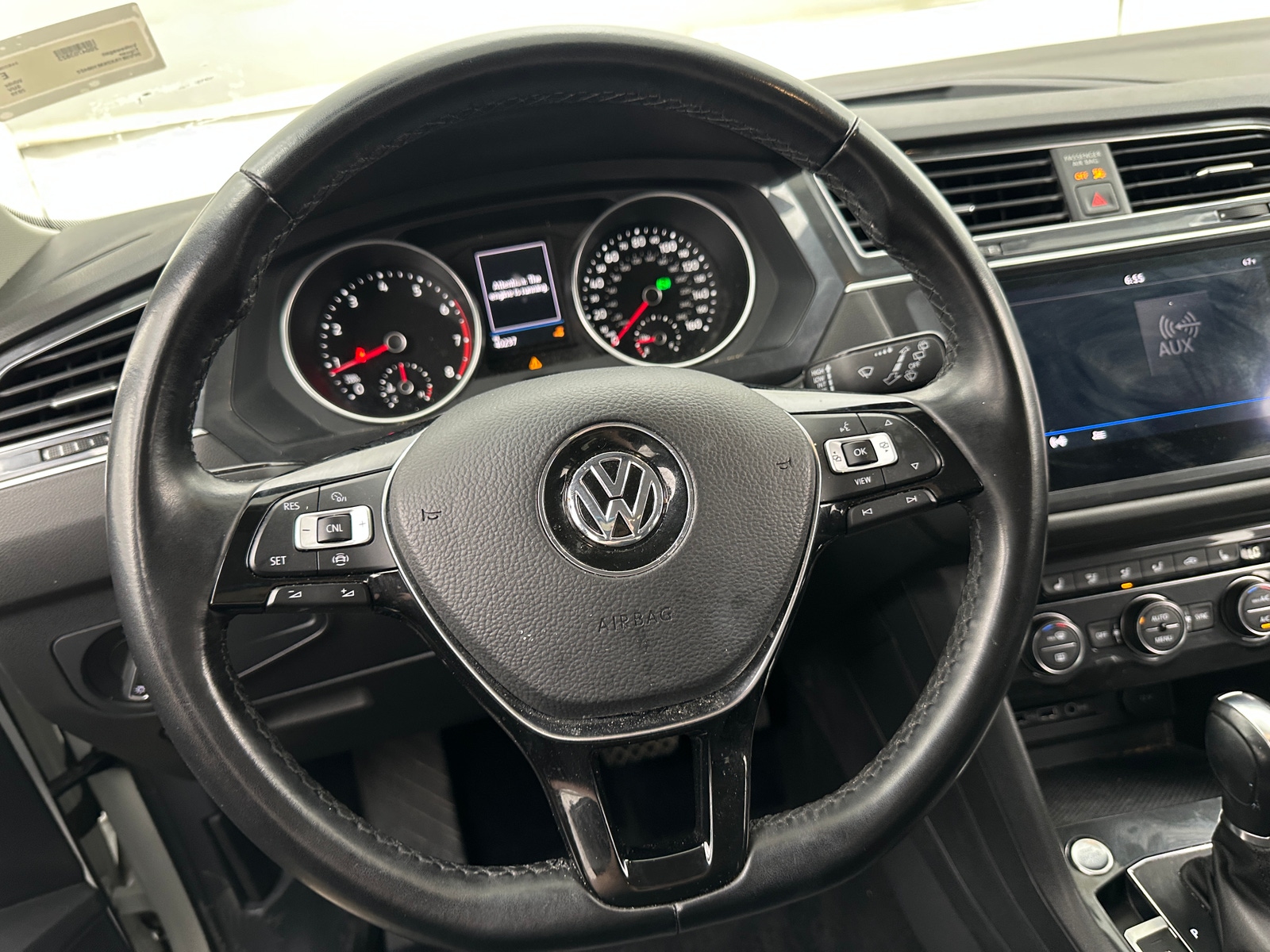 Thumbnail: 2019 Volkswagen Tiguan - 4