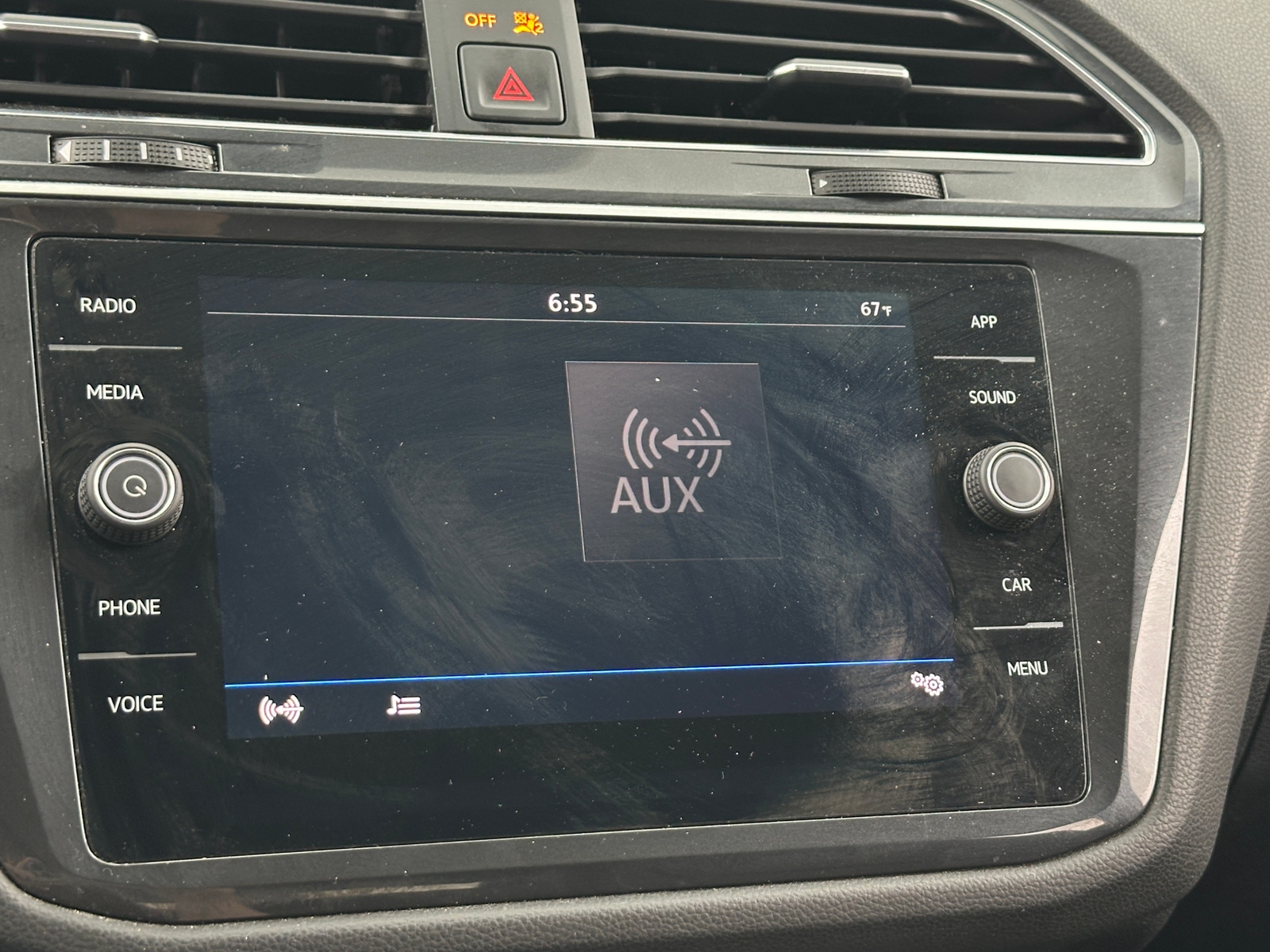 Thumbnail: 2019 Volkswagen Tiguan - 3