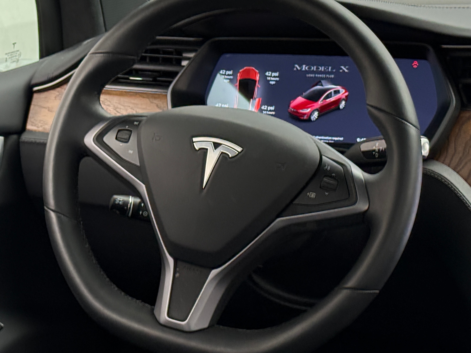 Thumbnail: 2020 Tesla Model X - 4