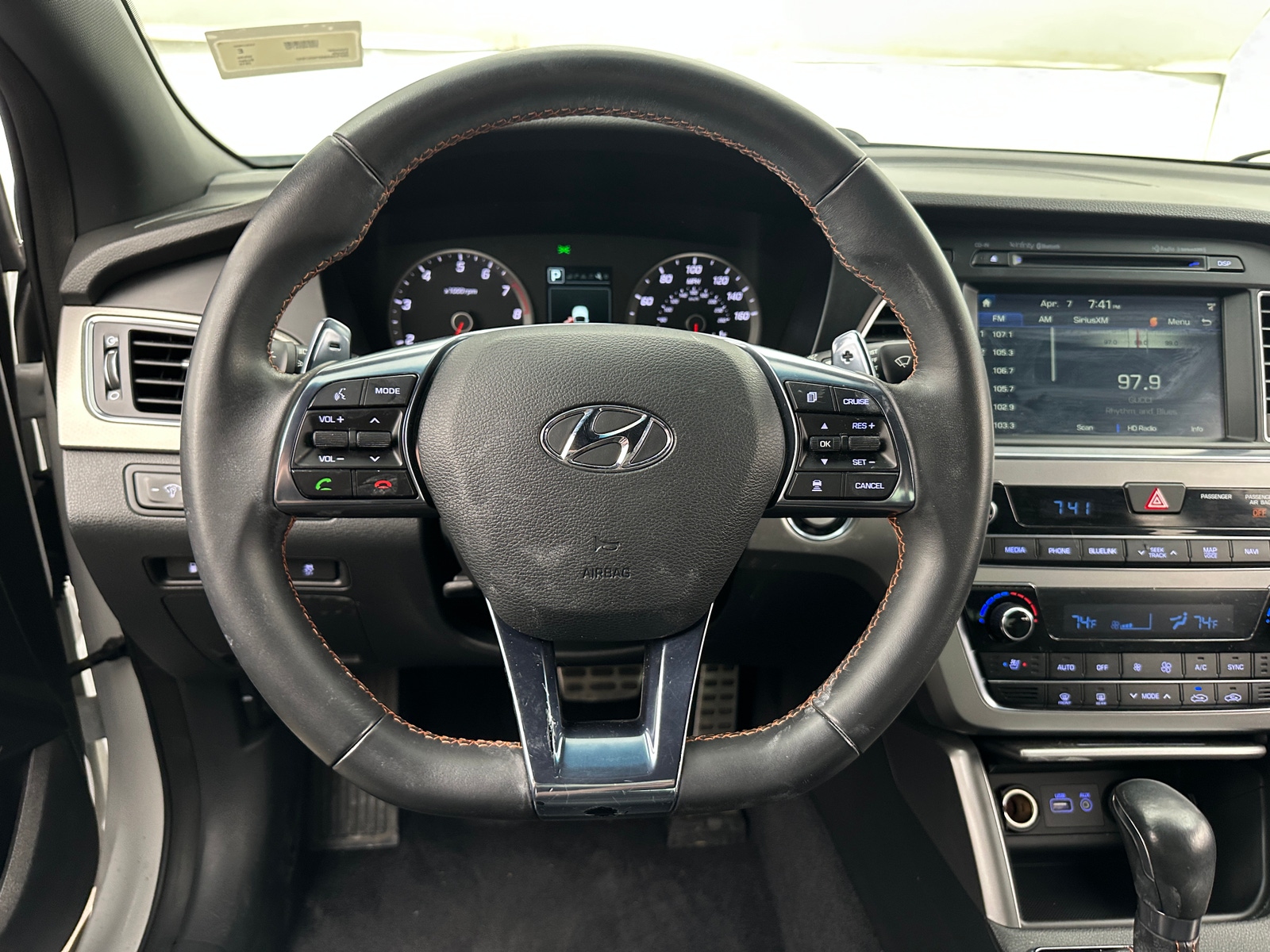 Thumbnail: 2015 Hyundai Sonata - 4