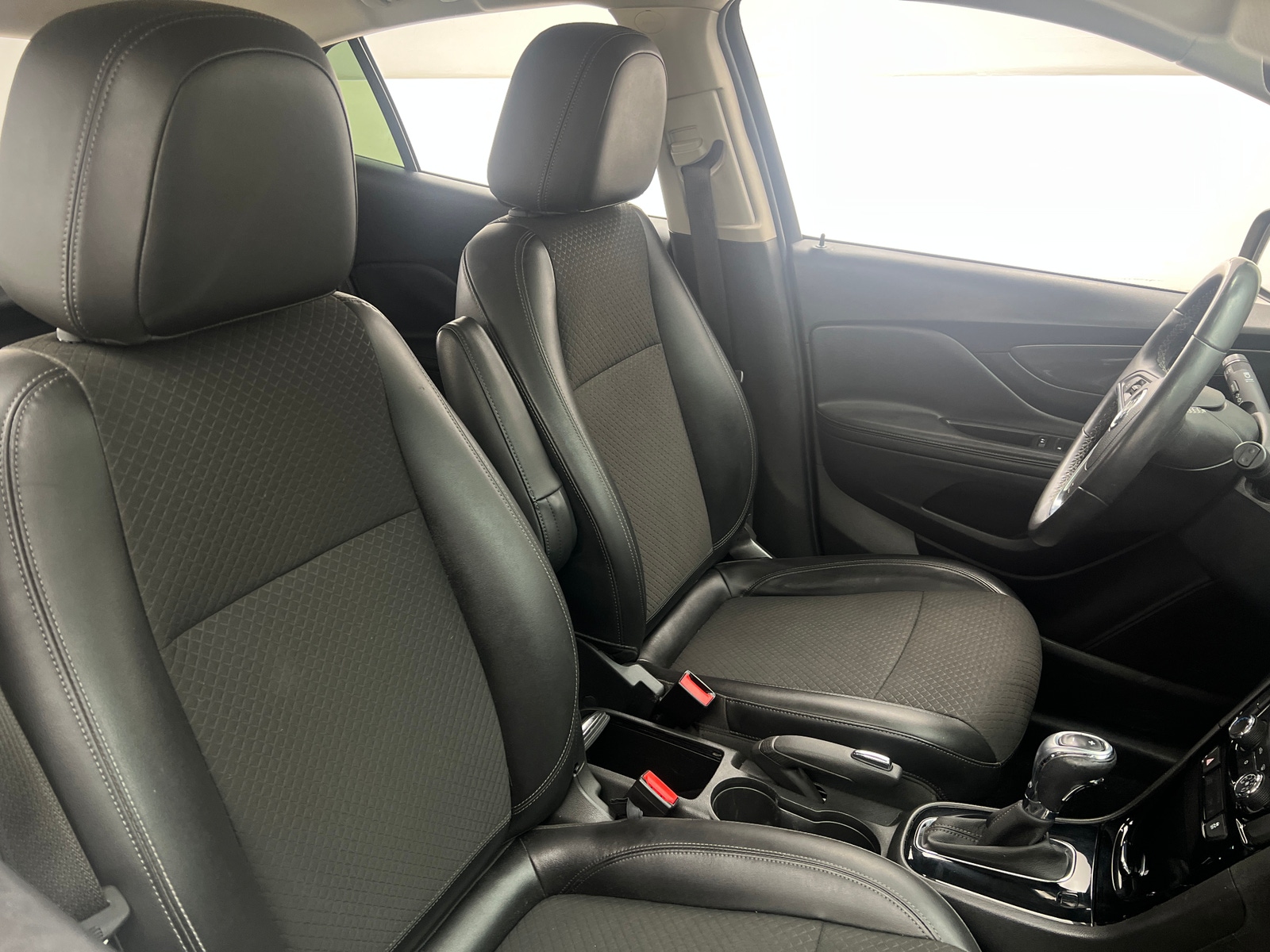 Thumbnail: 2018 Buick Encore - 2