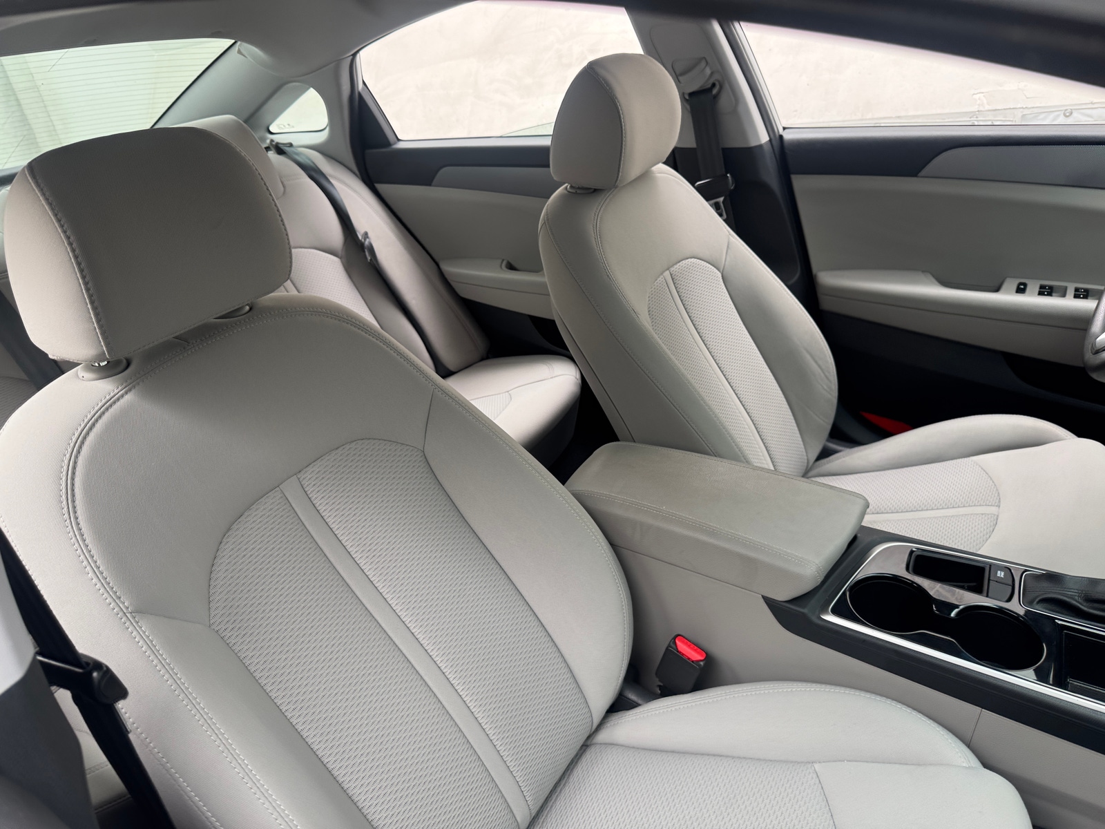 Thumbnail: 2018 Hyundai Sonata - 2