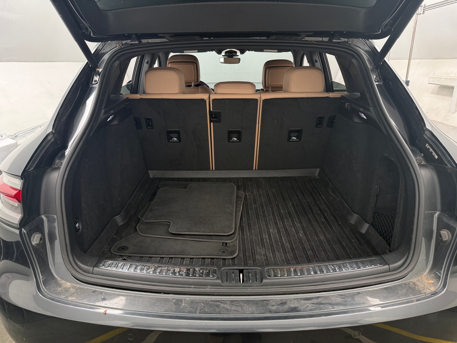 Thumbnail: 2019 Porsche Macan - 6