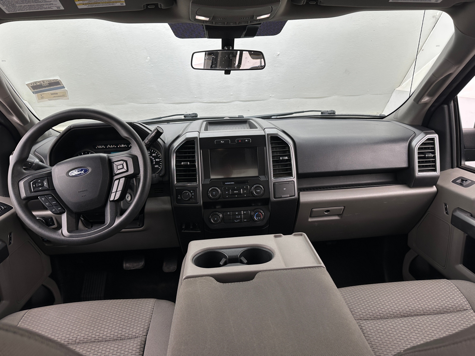 Thumbnail: 2019 Ford Econoline - 3