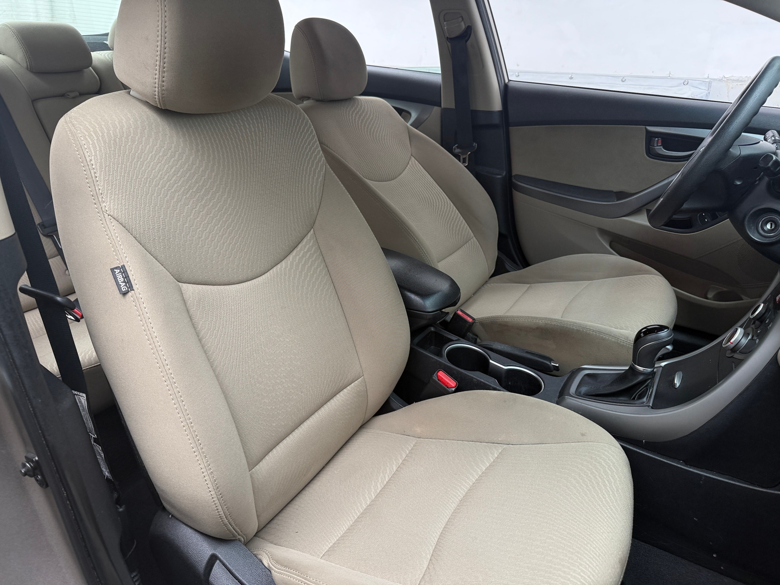 Thumbnail: 2015 Hyundai Elantra - 2