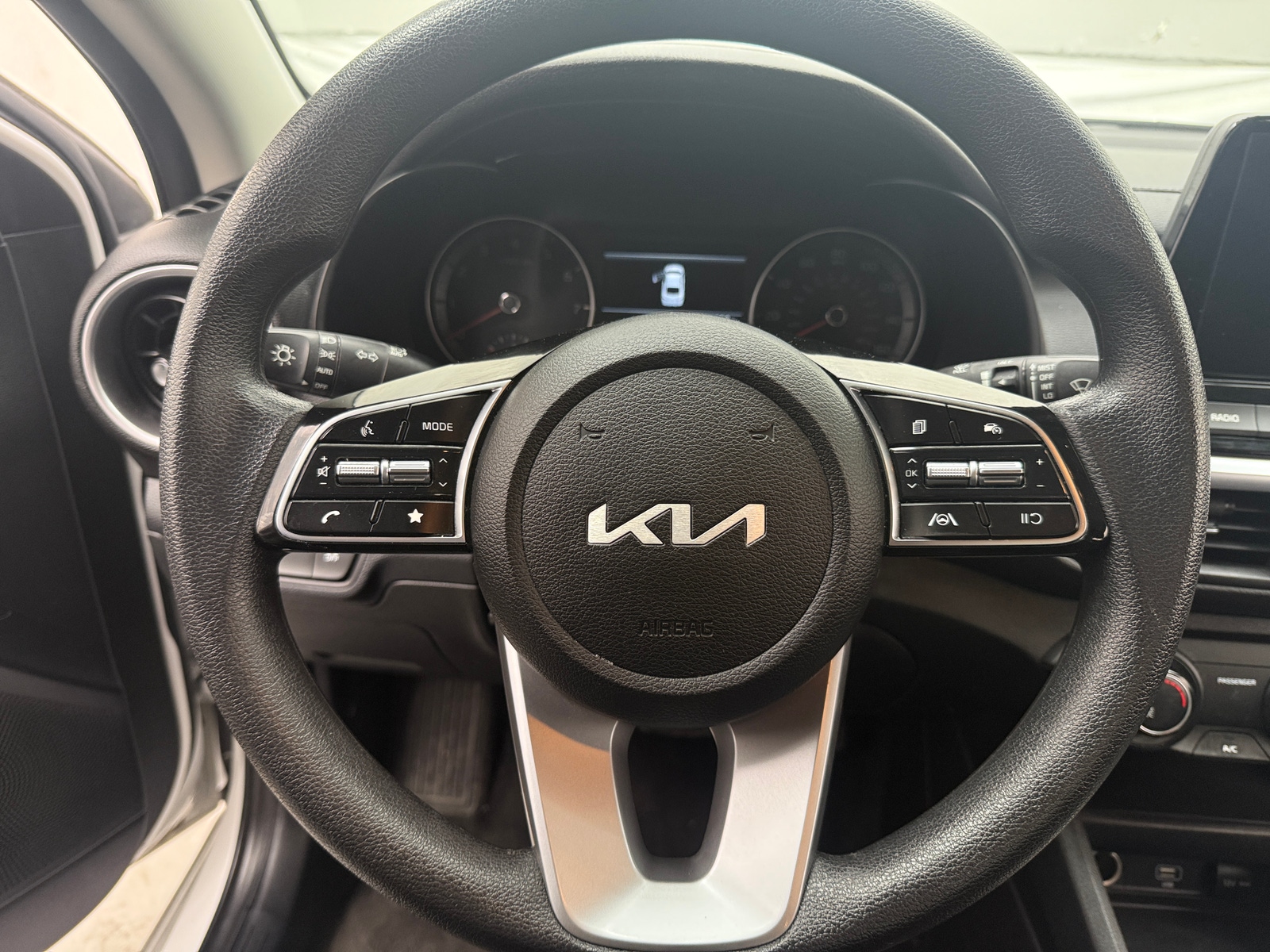 Thumbnail: 2023 Kia Forte - 5