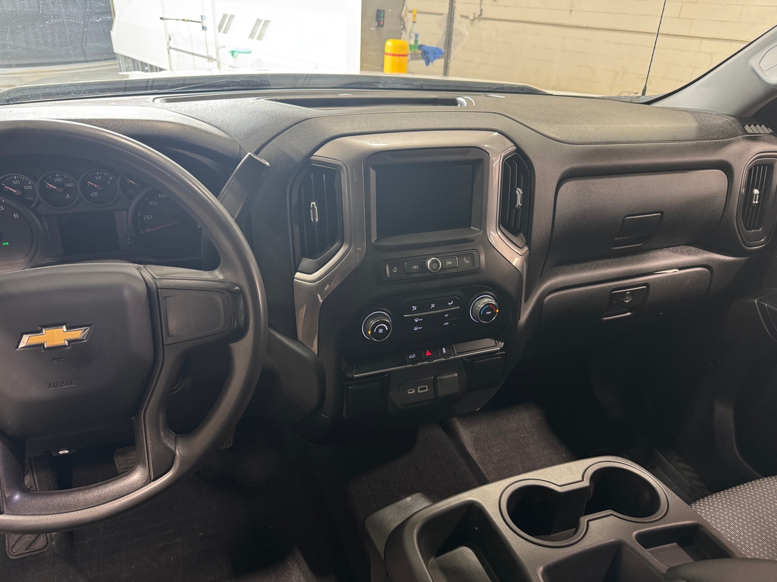 Thumbnail: 2021 Chevrolet Silverado 1500 - 3