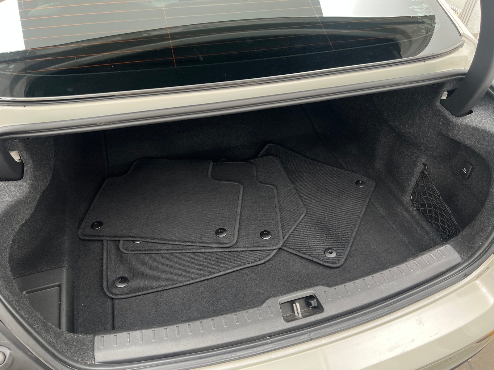 Thumbnail: 2019 Volvo S60 - 6