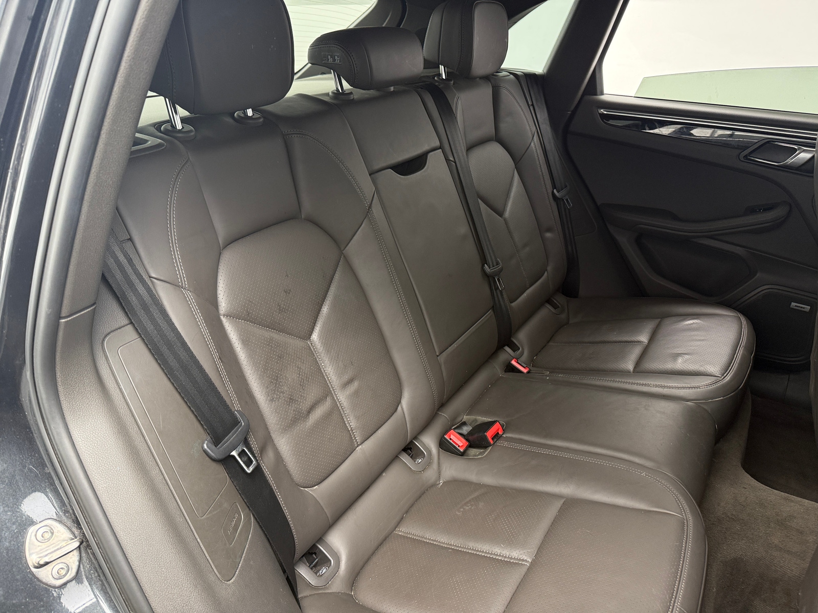 Thumbnail: 2017 Porsche Macan - 6