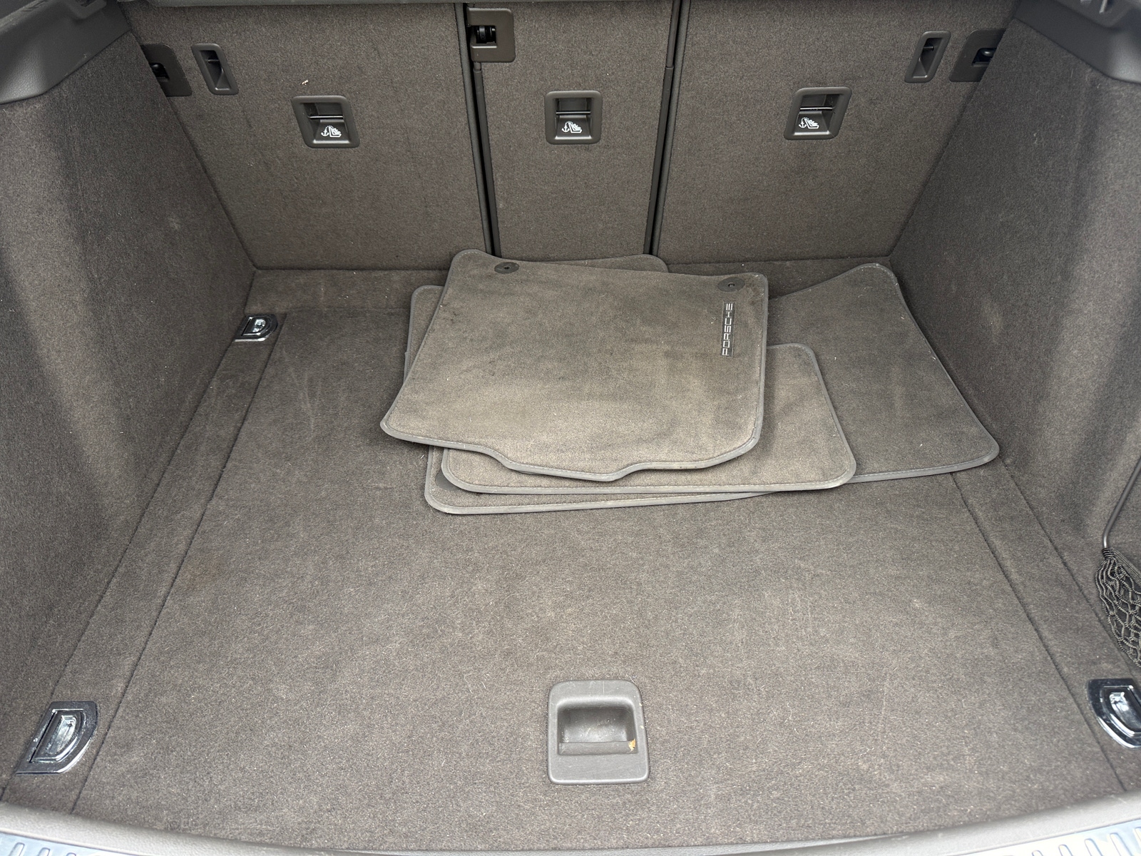 Thumbnail: 2017 Porsche Macan - 7